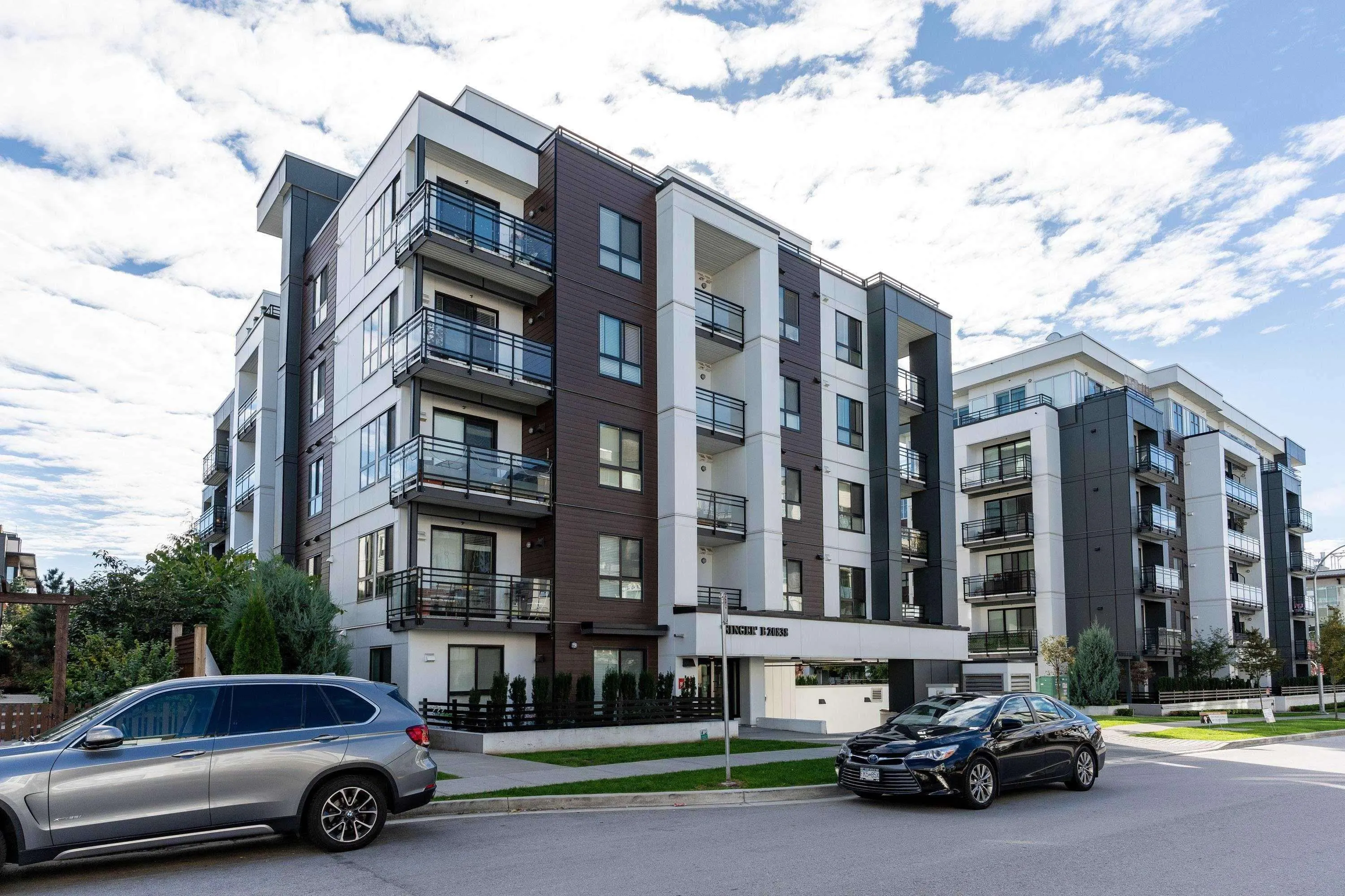 B302 20838 78b Avenue