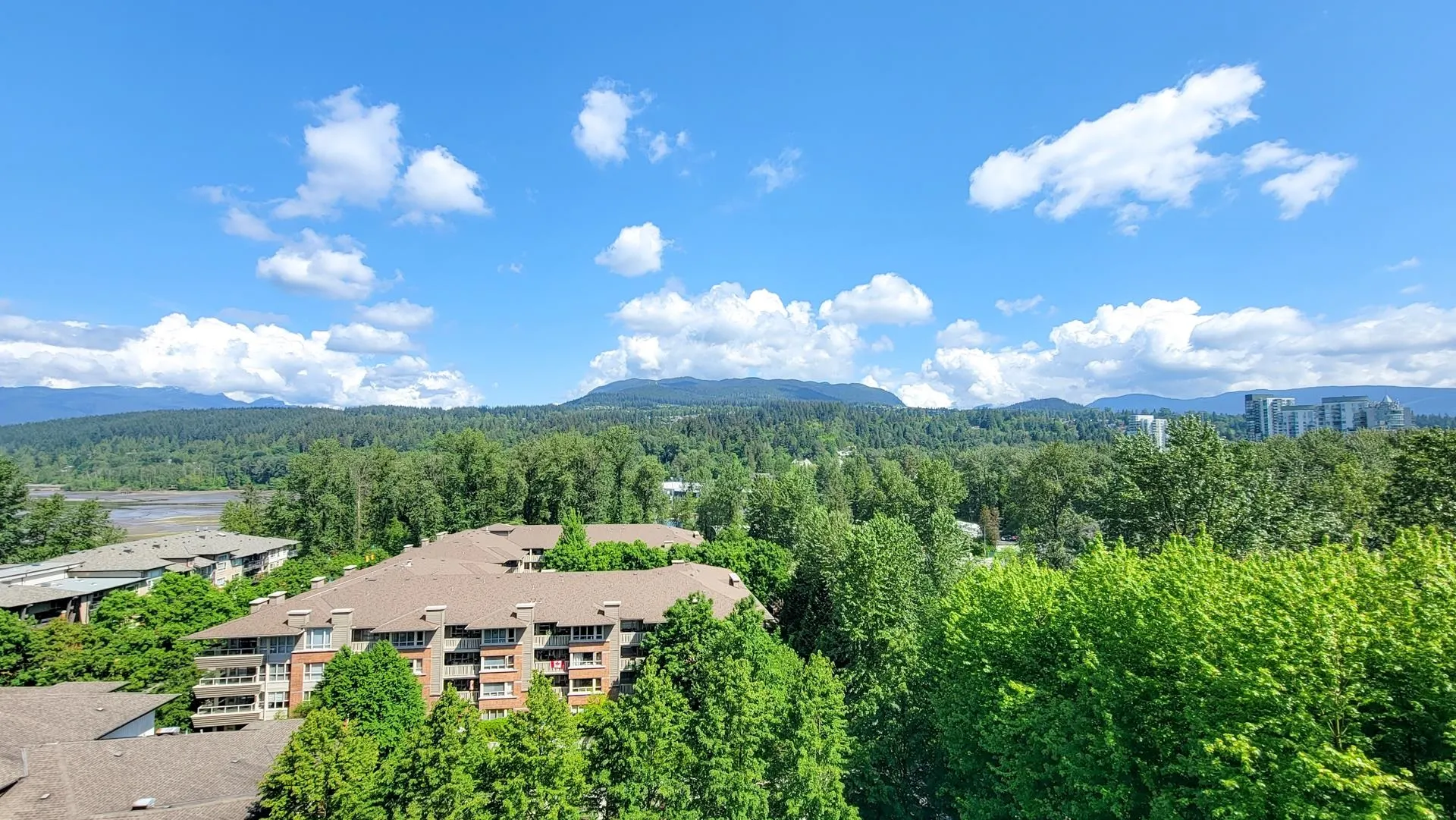 1208 660 Nootka Way