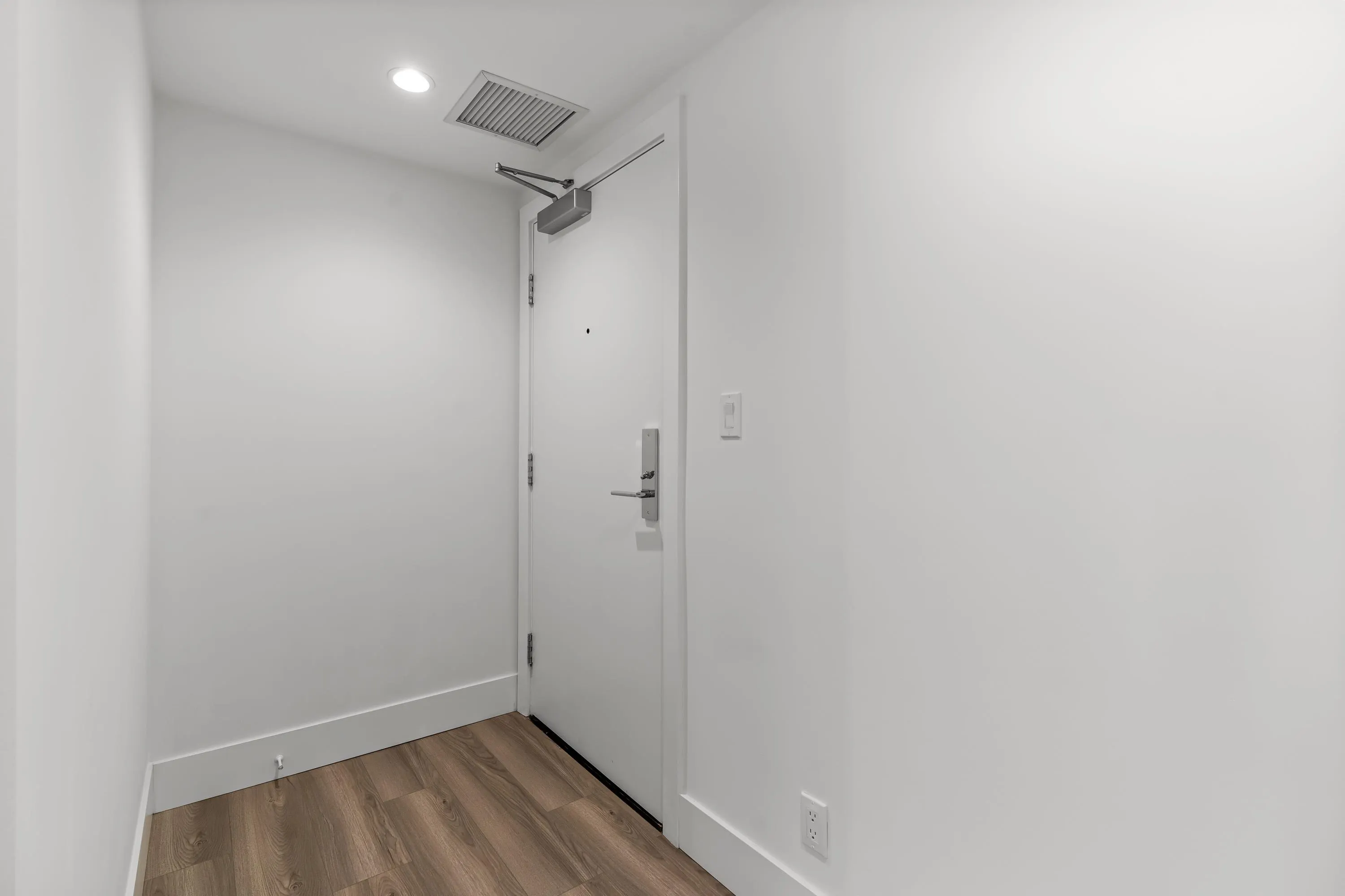 1403 5508 Hollybridge Way