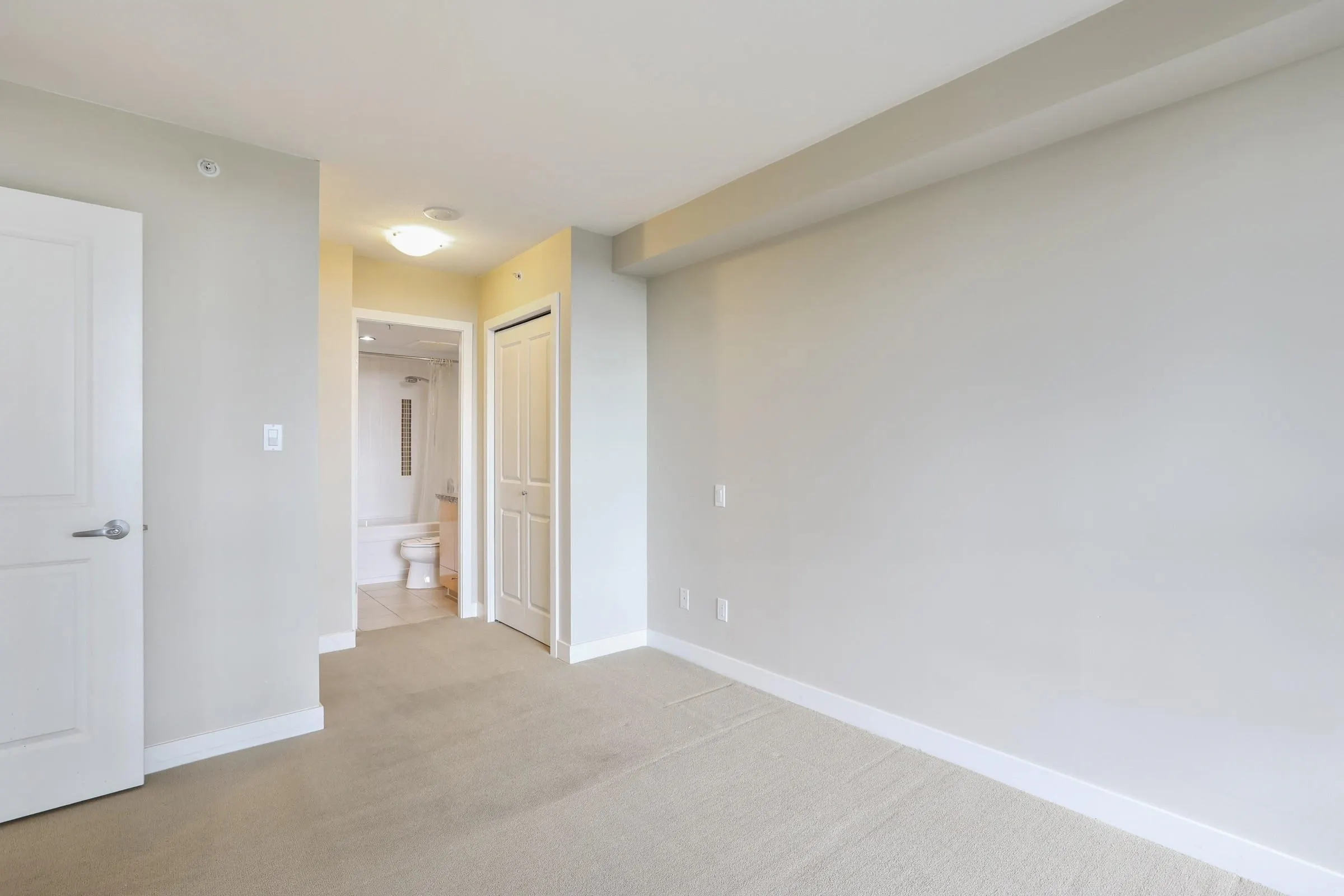 802 9188 Hemlock Drive