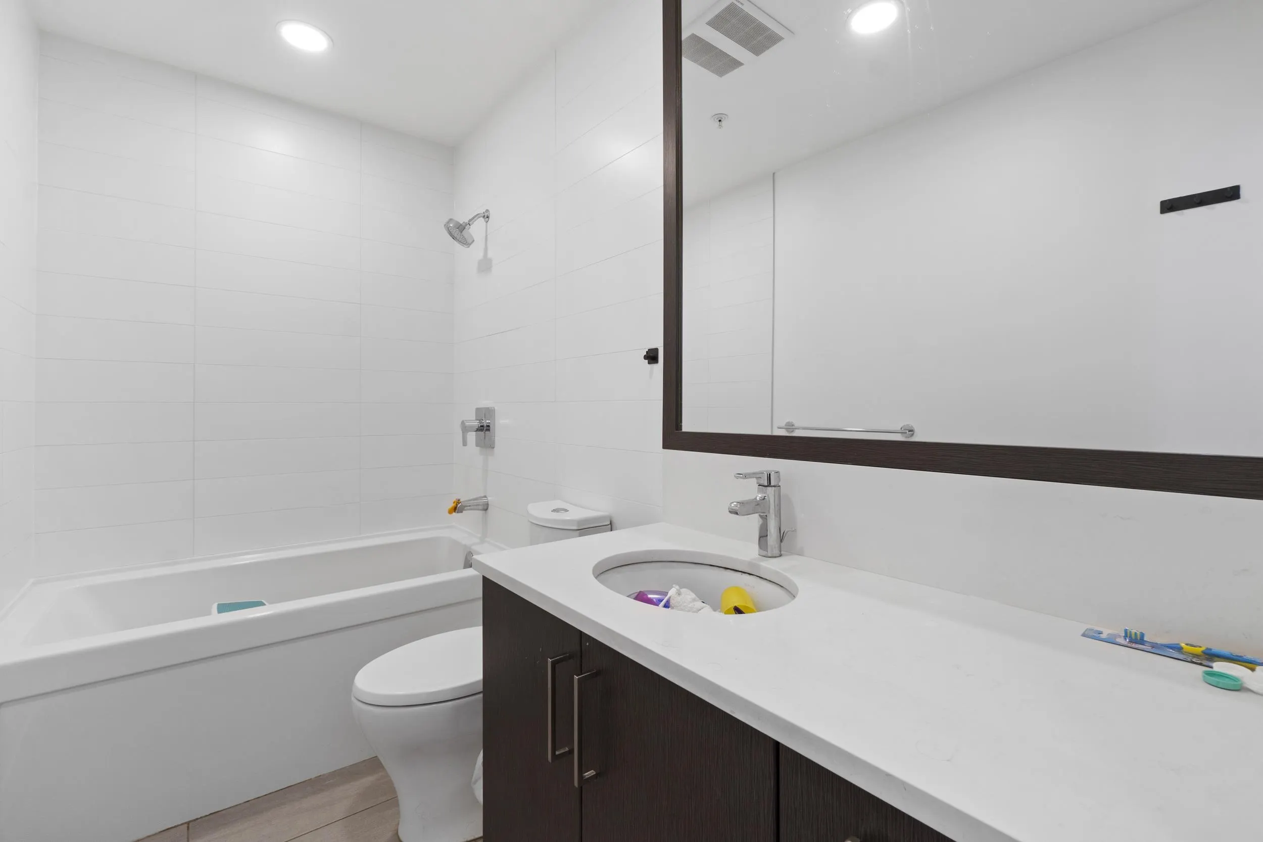 190 W 63rd Avenue