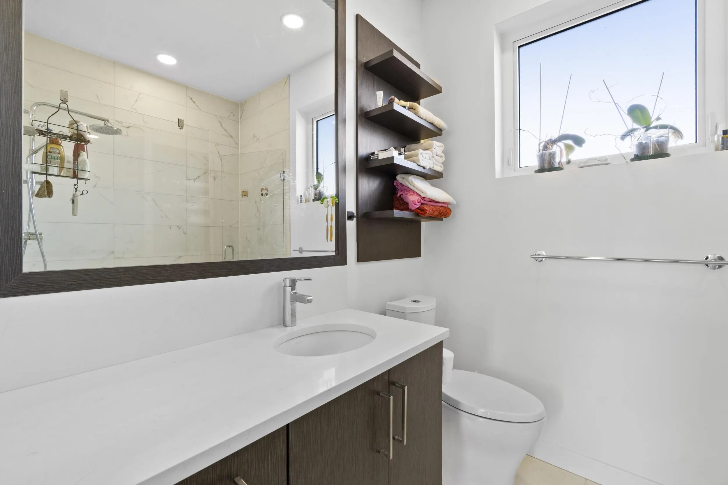190 W 63rd Avenue