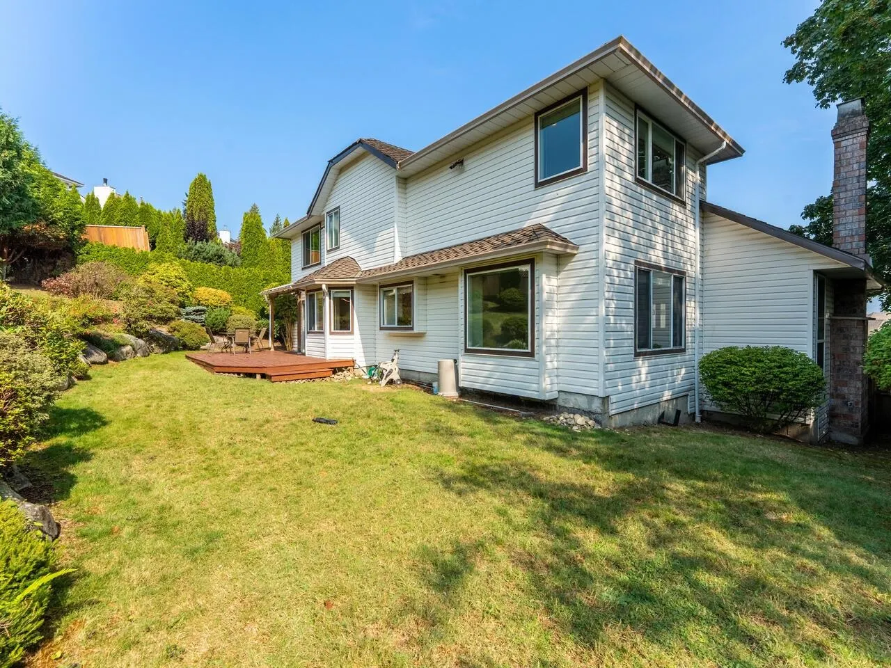 736 Clearwater Way