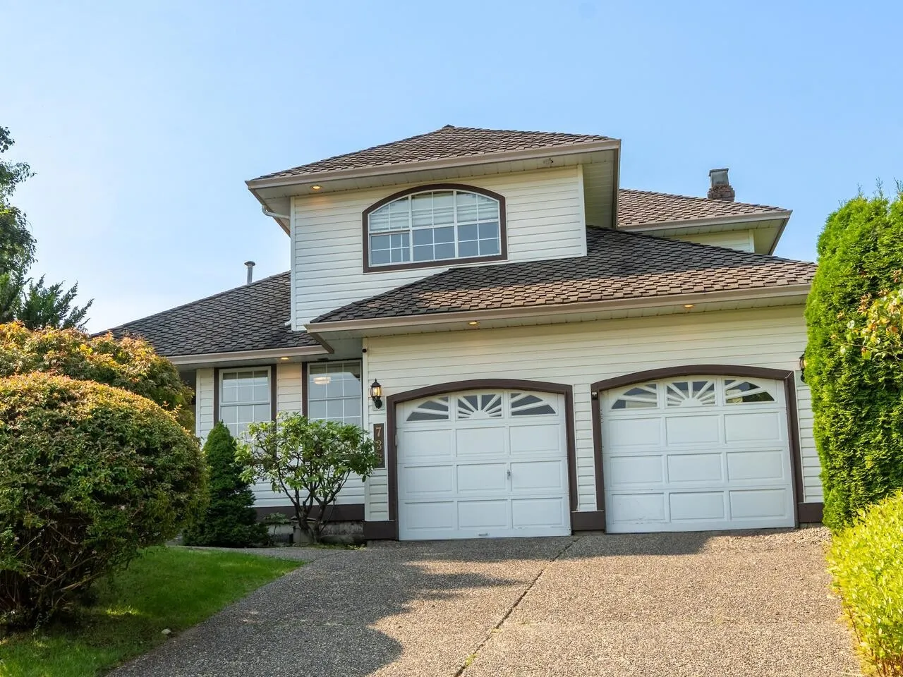 736 Clearwater Way
