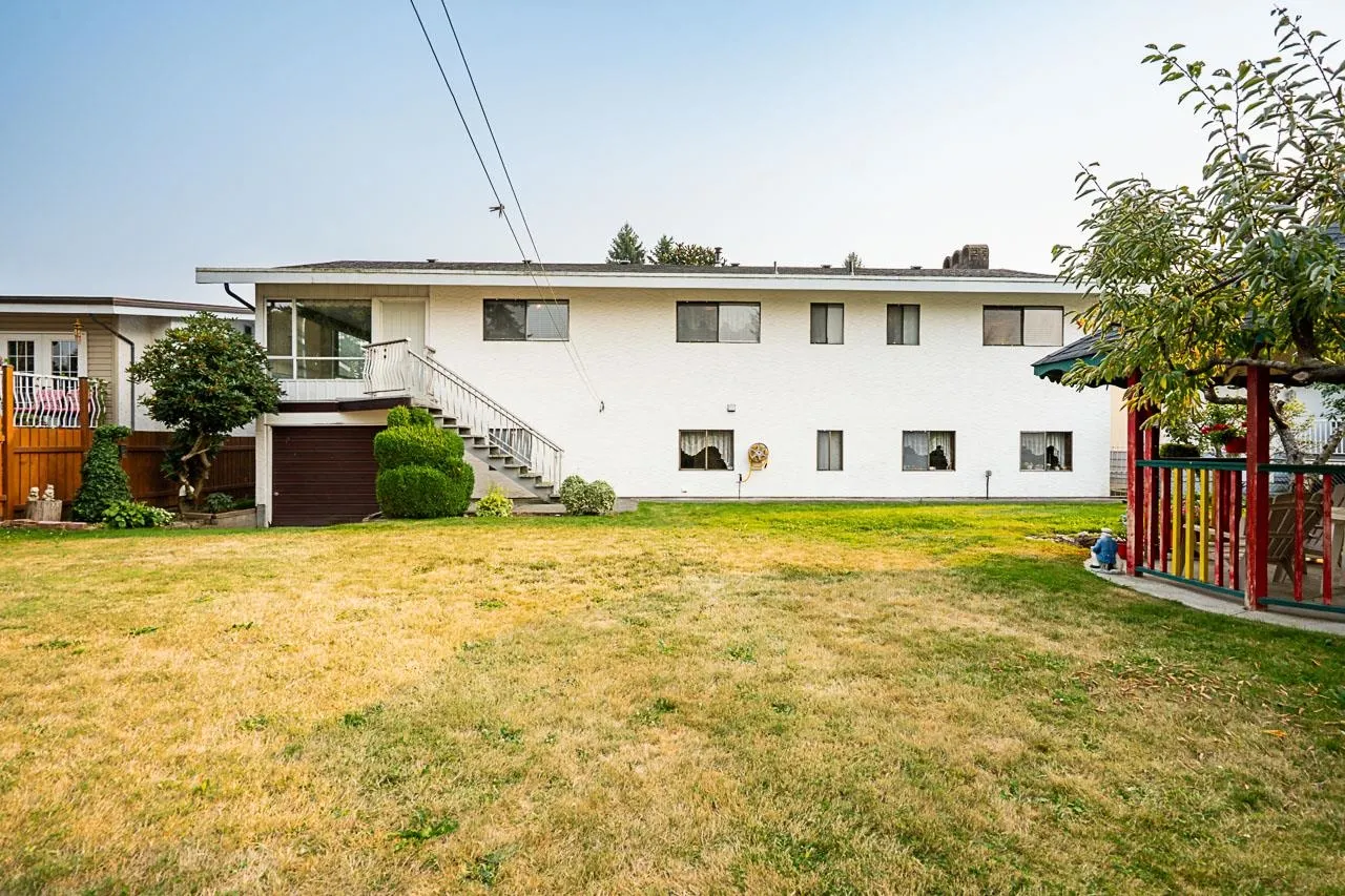 2134 Chateau Place