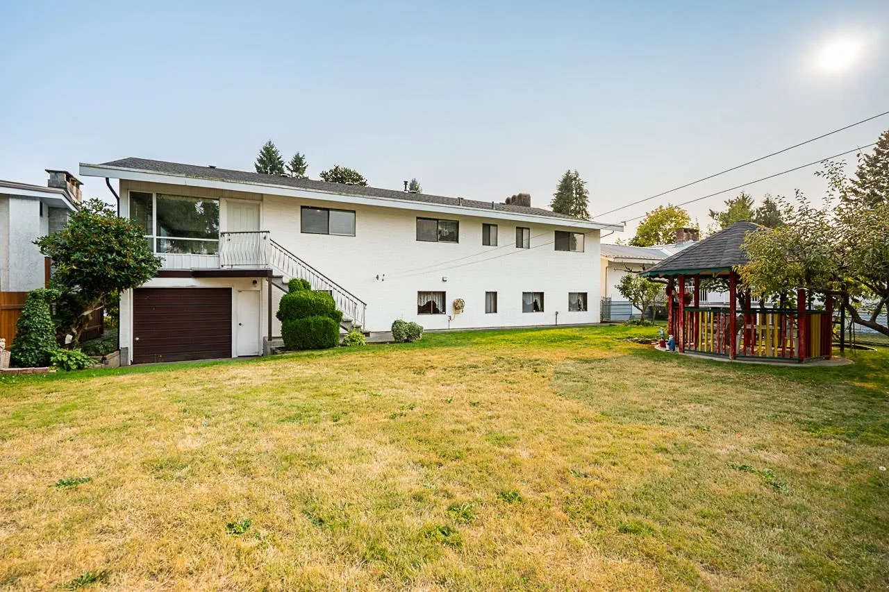 2134 Chateau Place