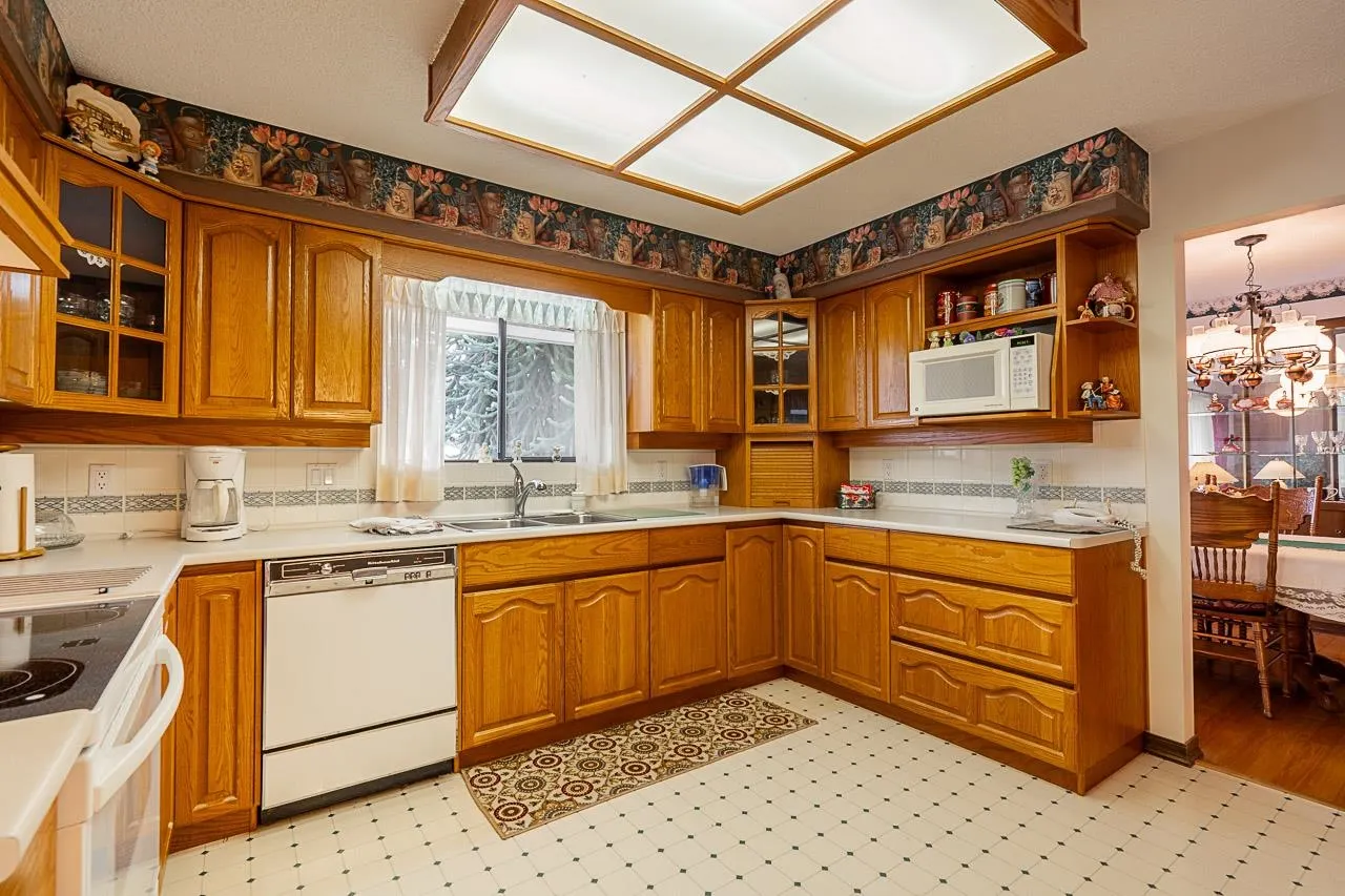 2134 Chateau Place