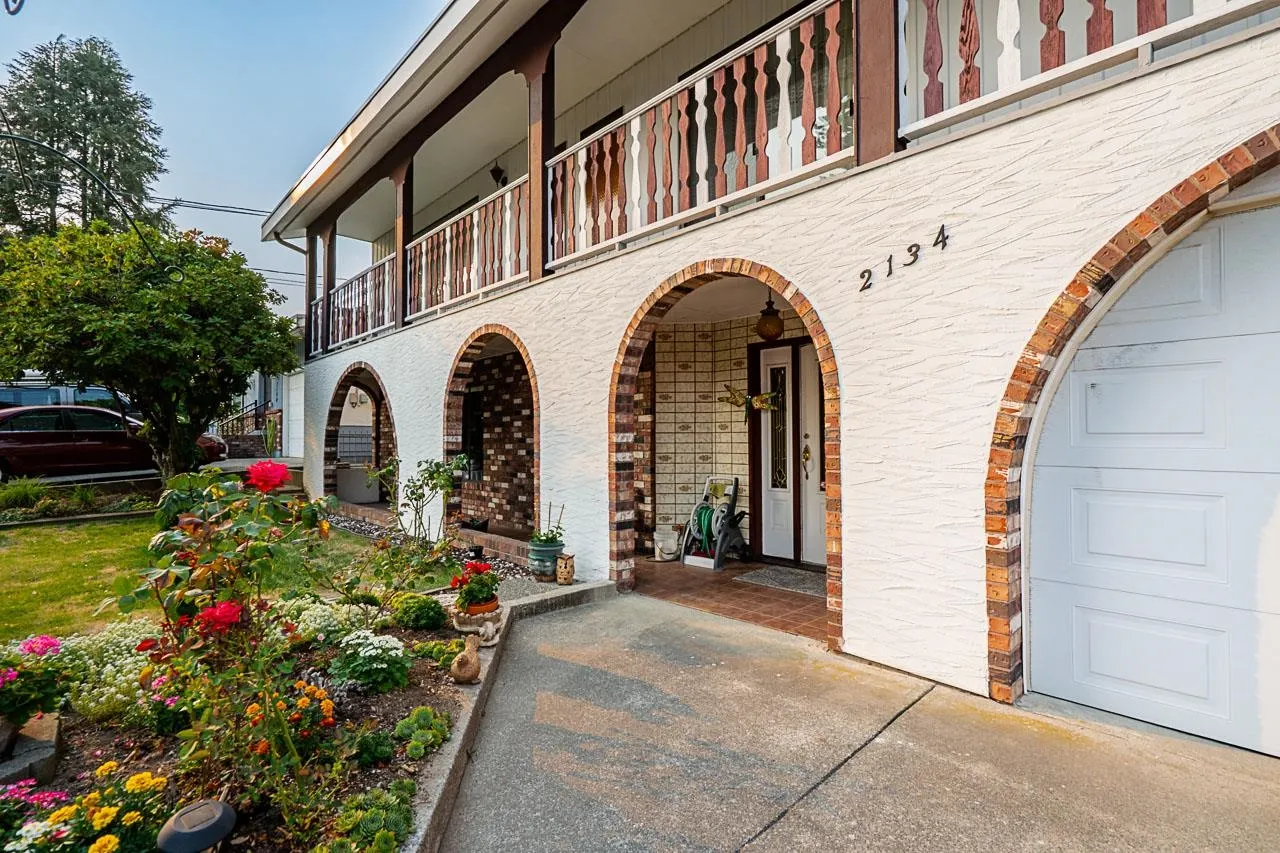 2134 Chateau Place