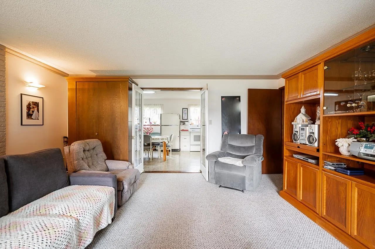 2134 Chateau Place