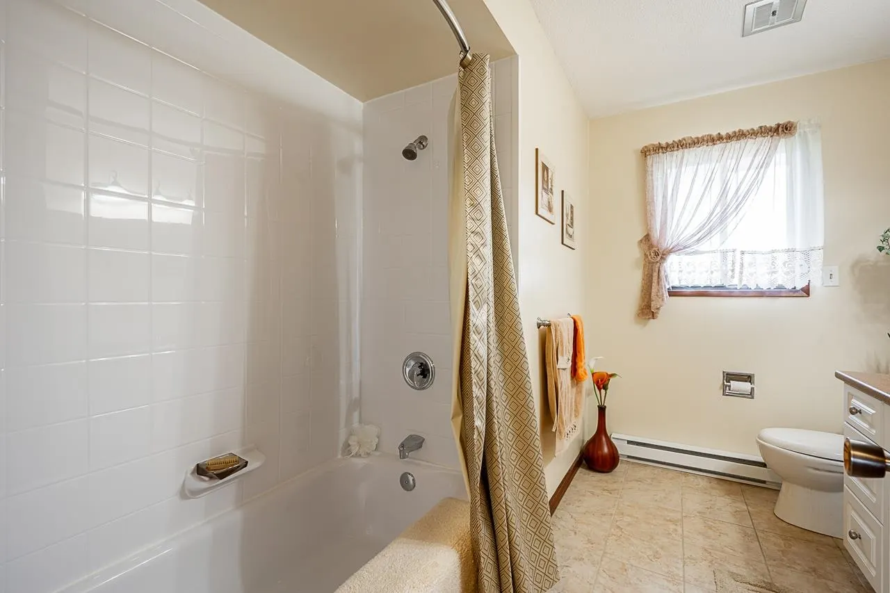 2134 Chateau Place