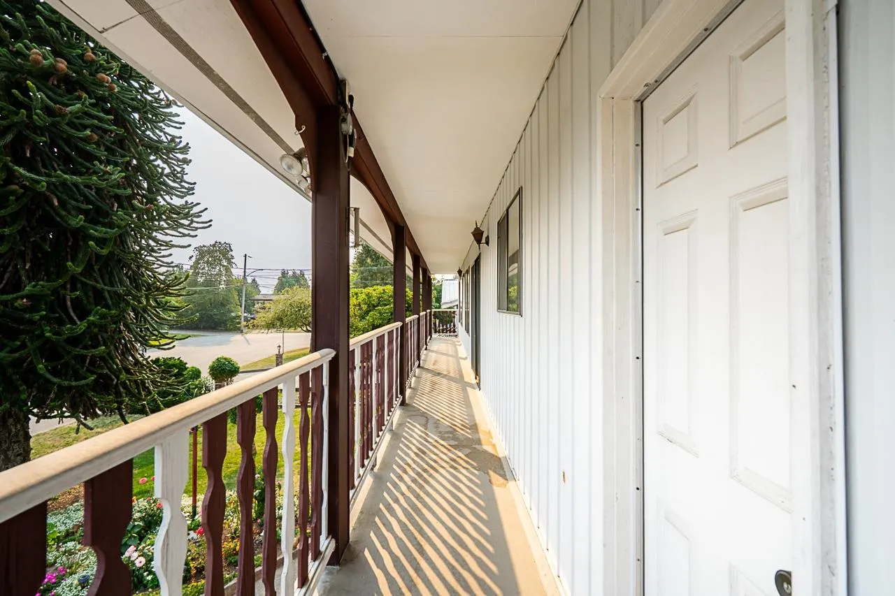 2134 Chateau Place