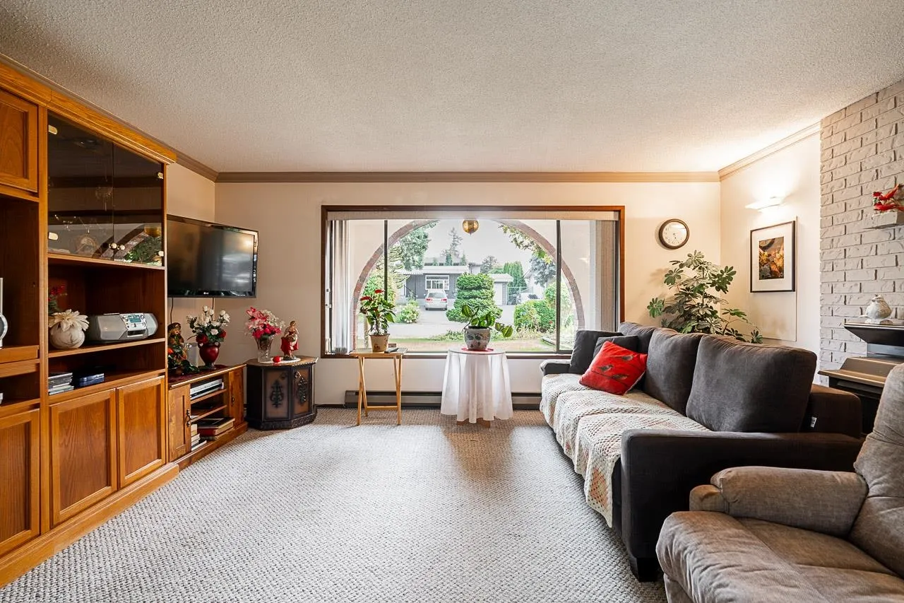 2134 Chateau Place