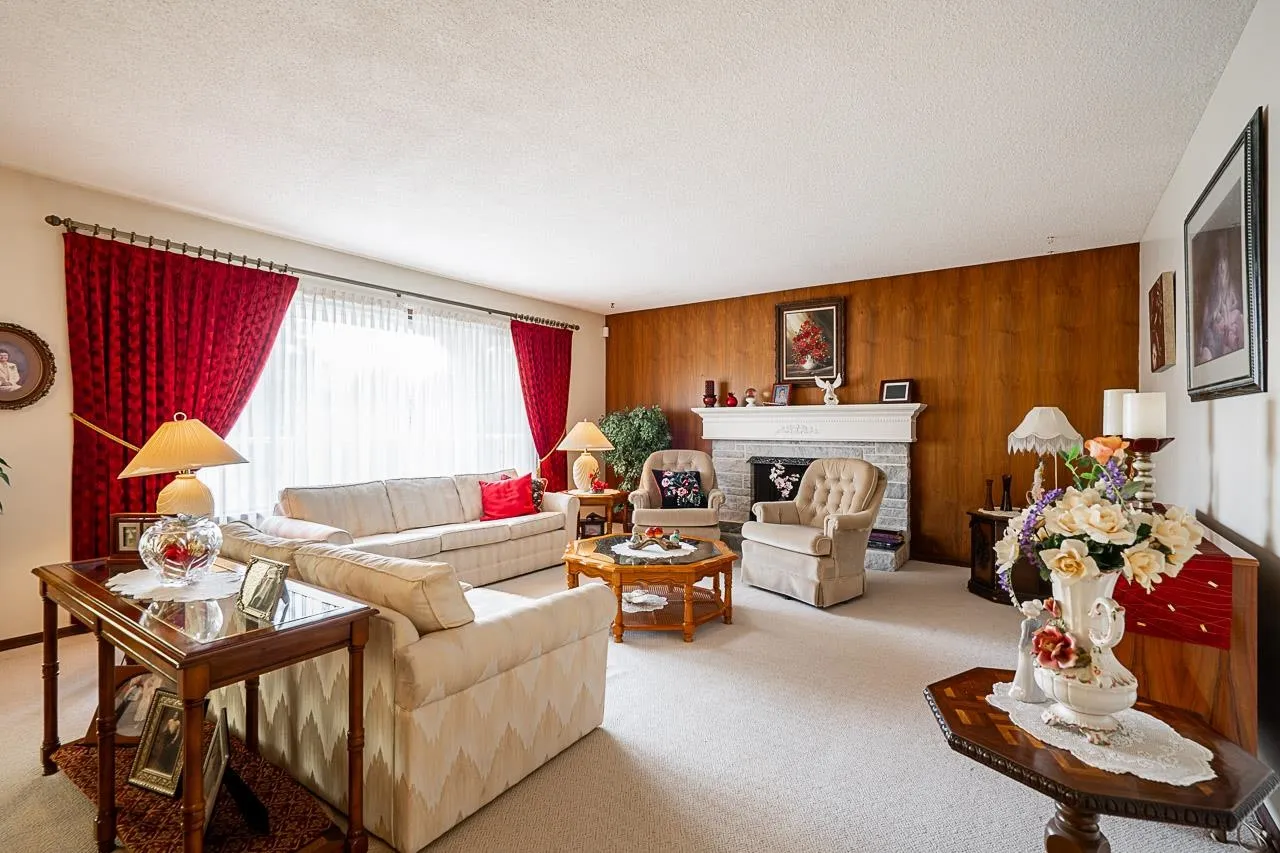 2134 Chateau Place