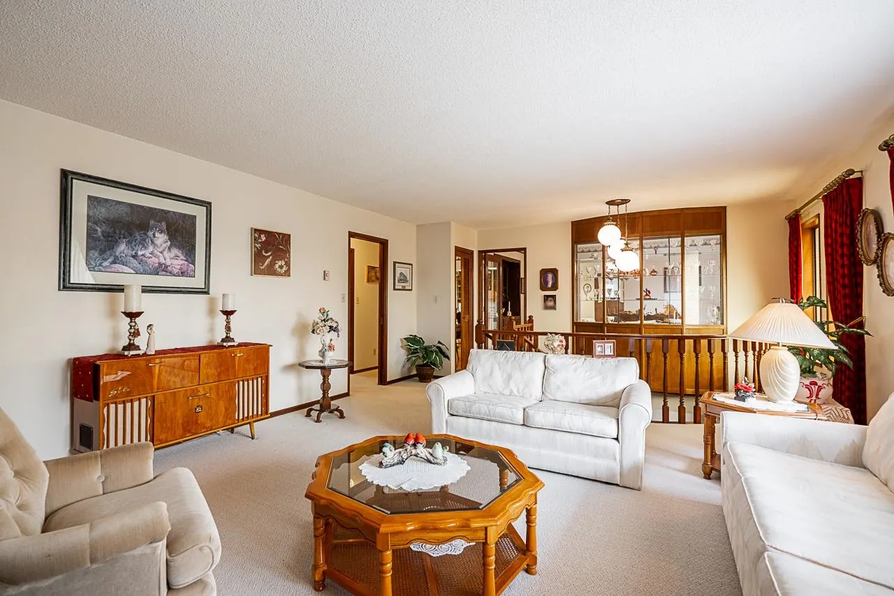 2134 Chateau Place