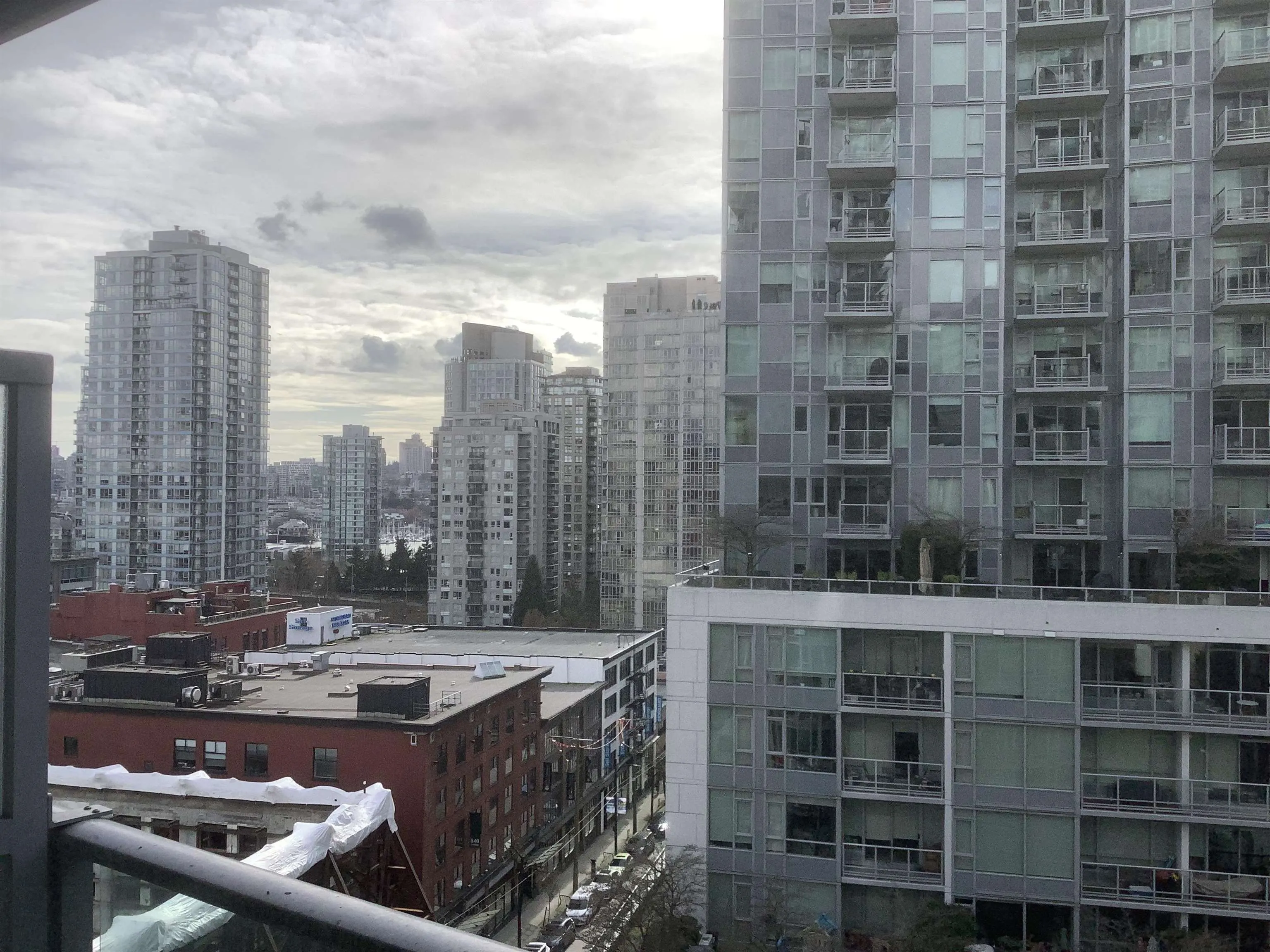 1108 233 Robson Street