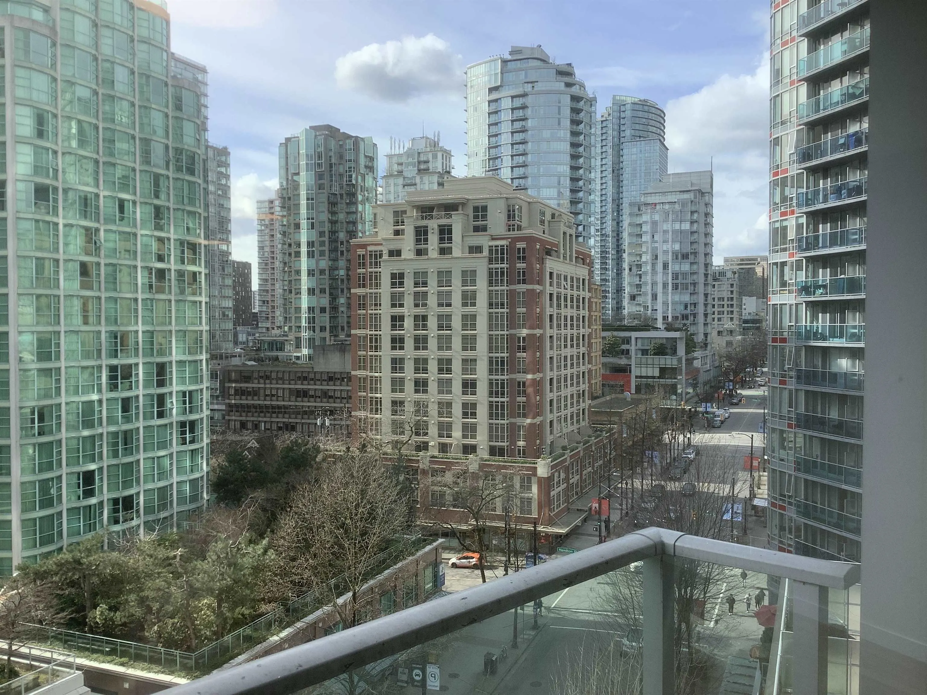 1108 233 Robson Street