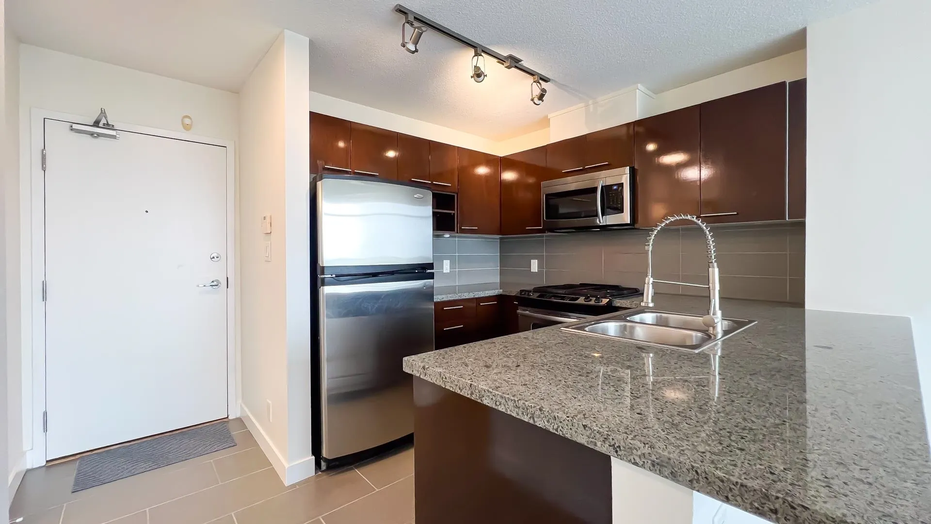 1207 9171 Ferndale Road