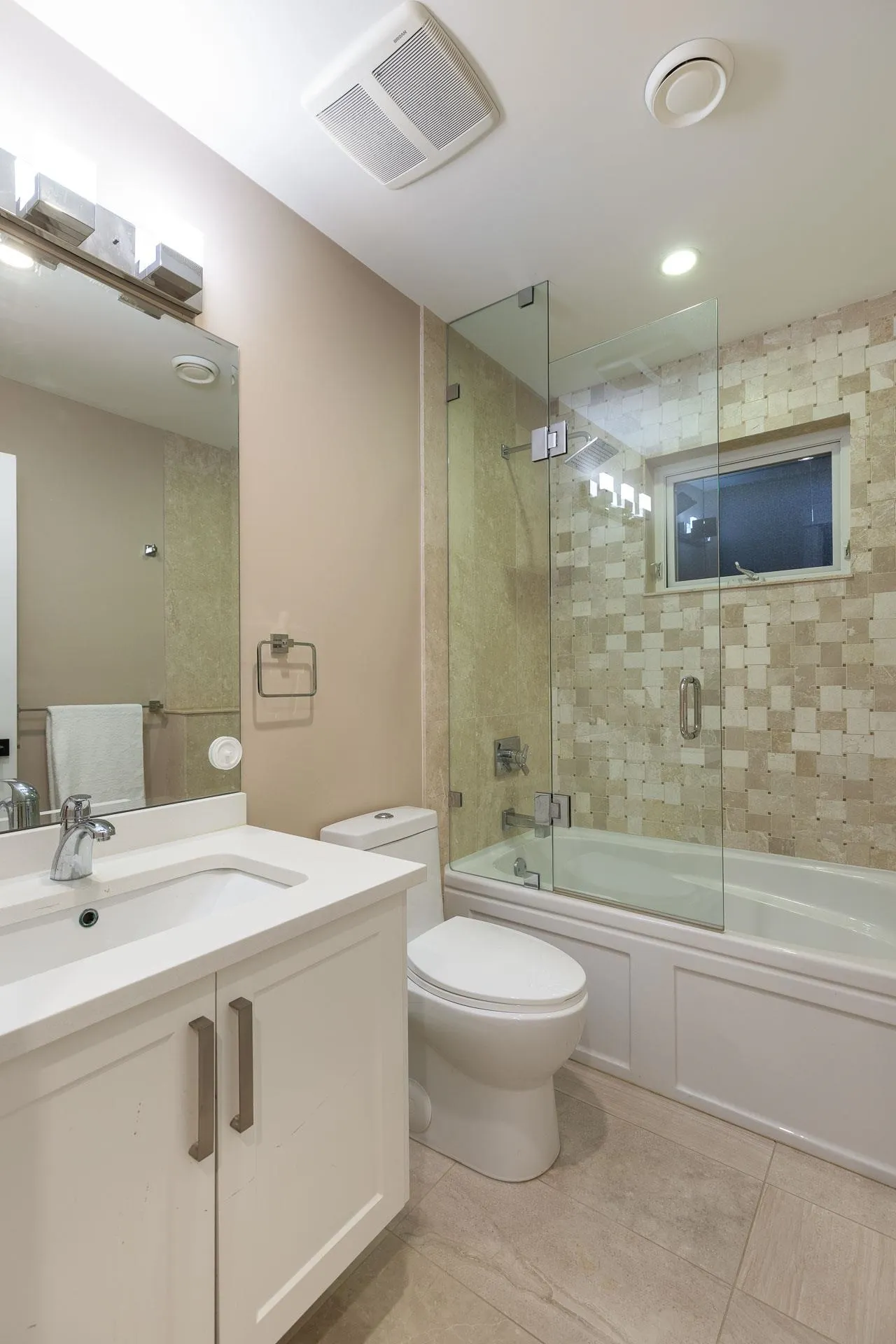 839 W 20th Street