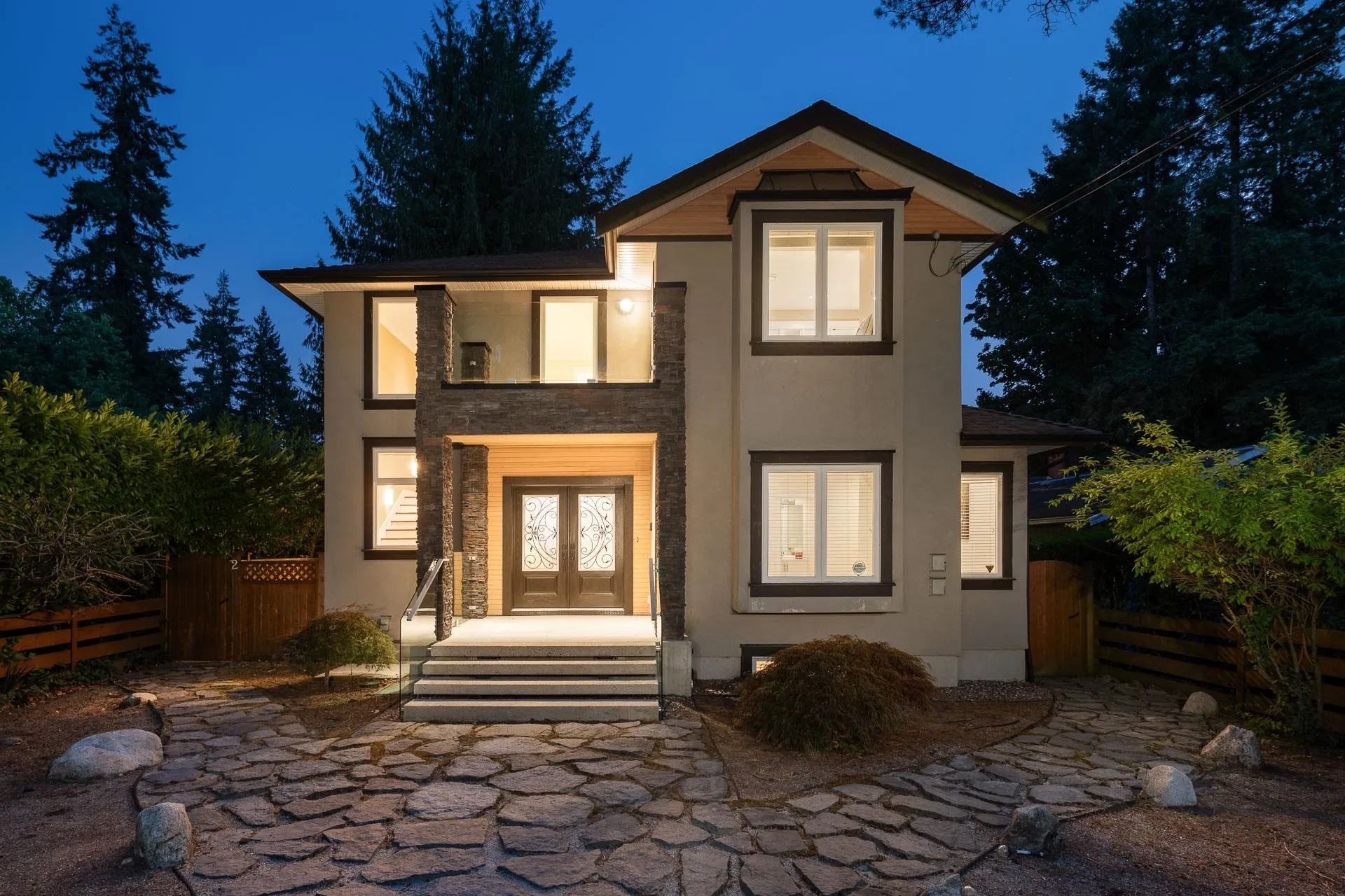 839 W 20th Street