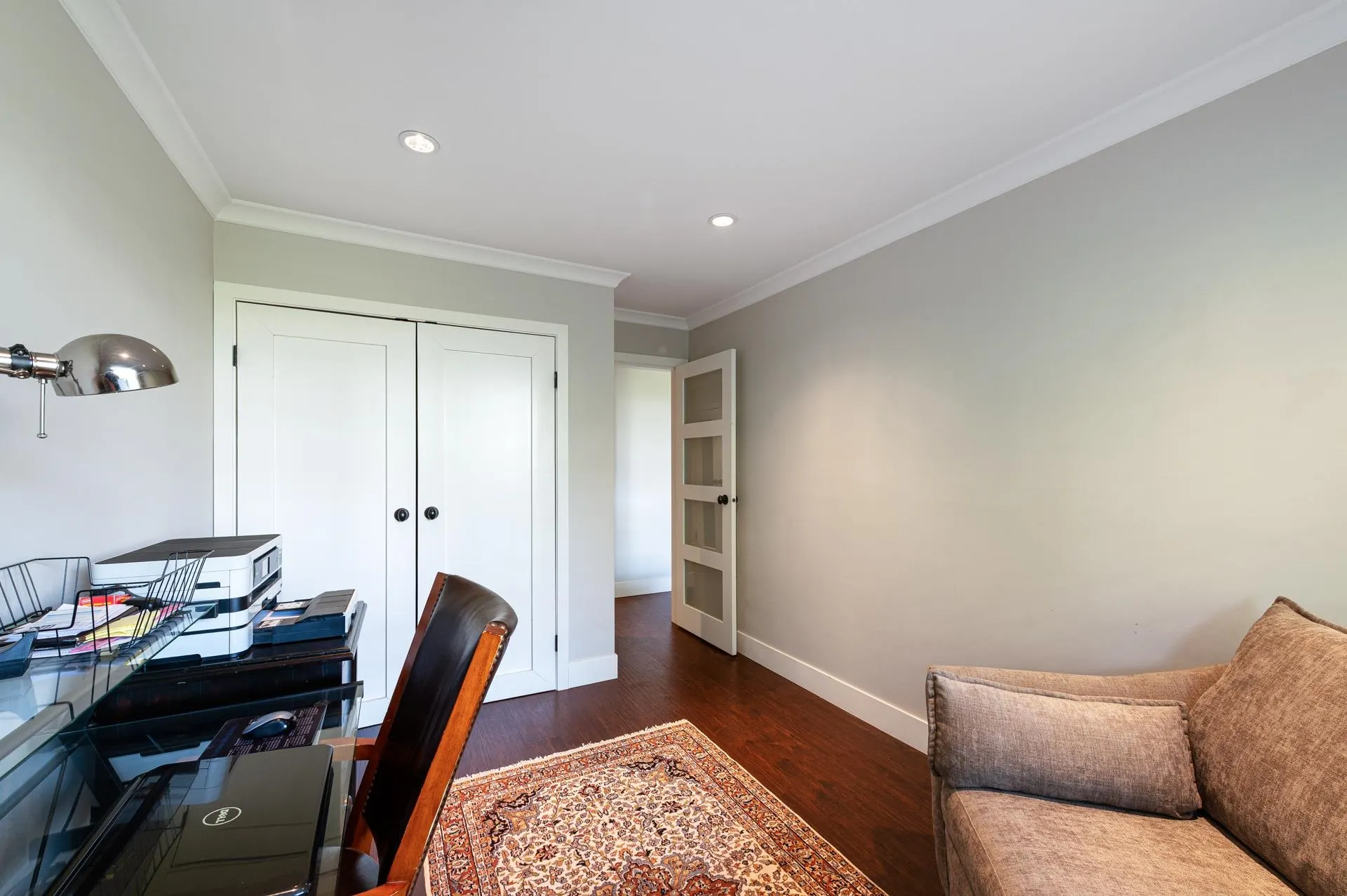 204 341 W 3rd Street