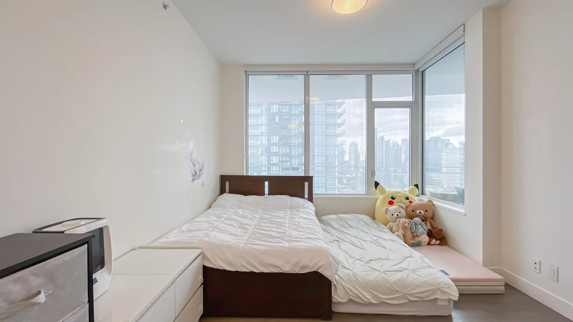 1907 5051 Imperial Street