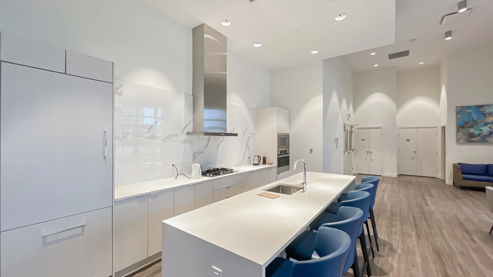 1907 5051 Imperial Street