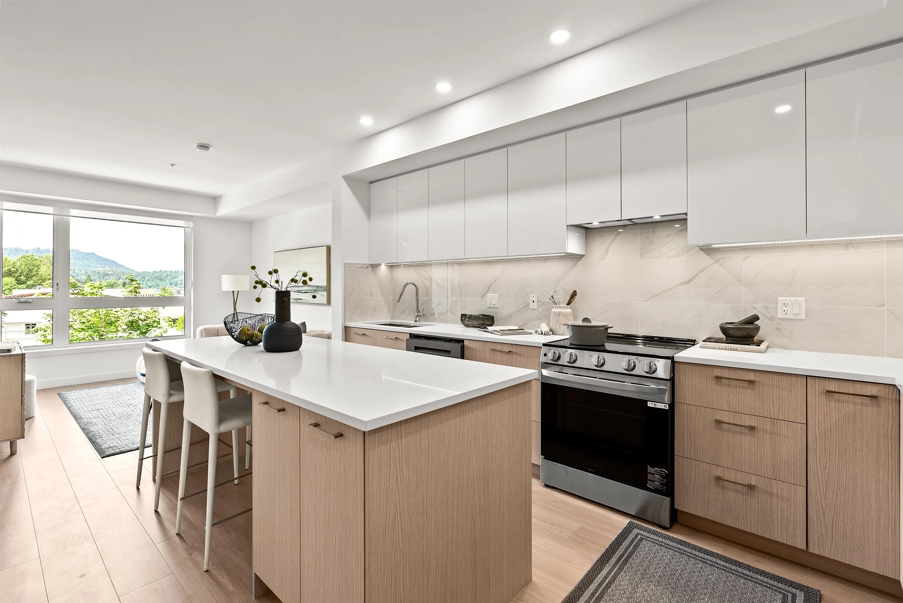 312 154 James Road