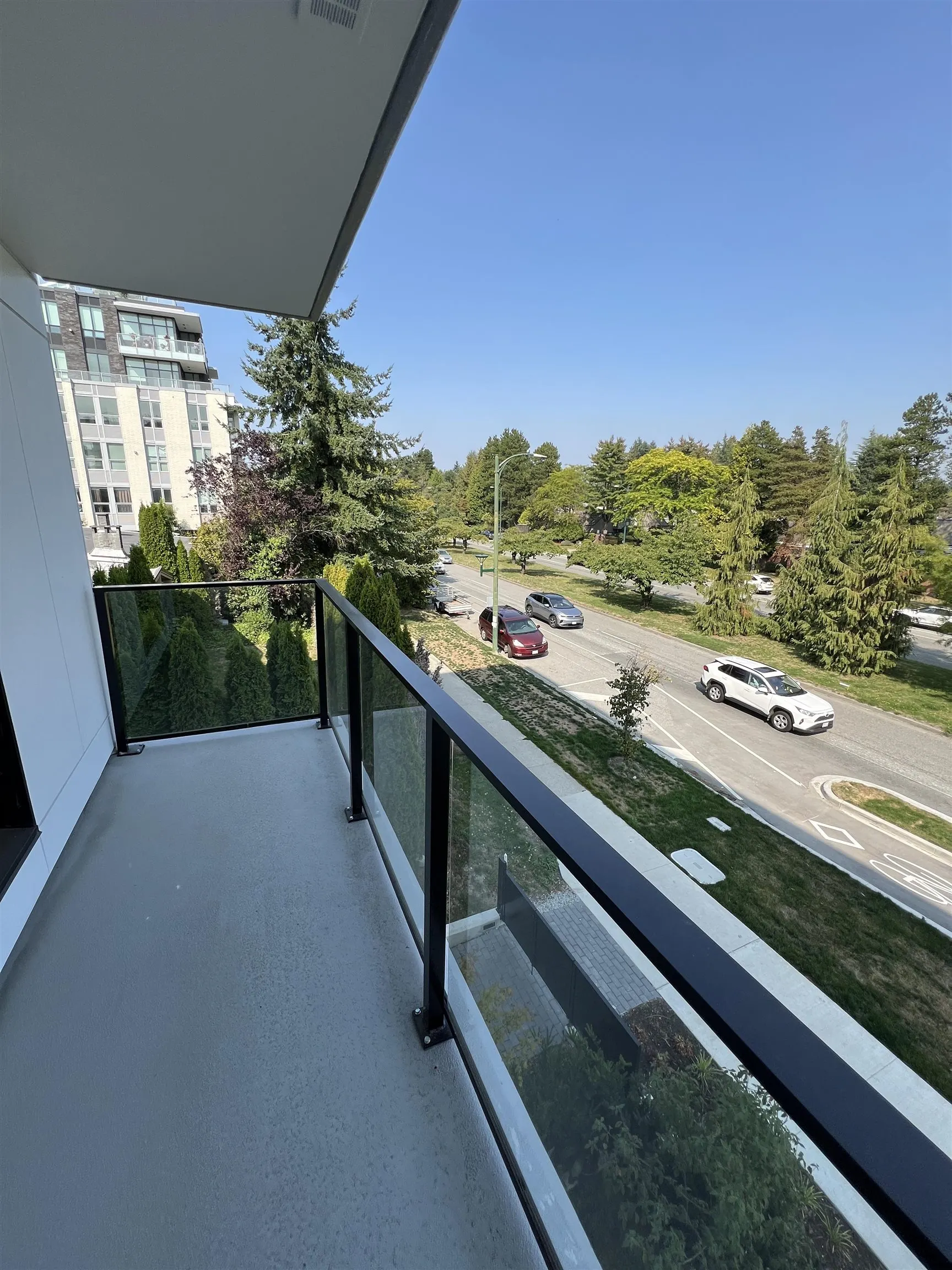 305 6859 Cambie Street