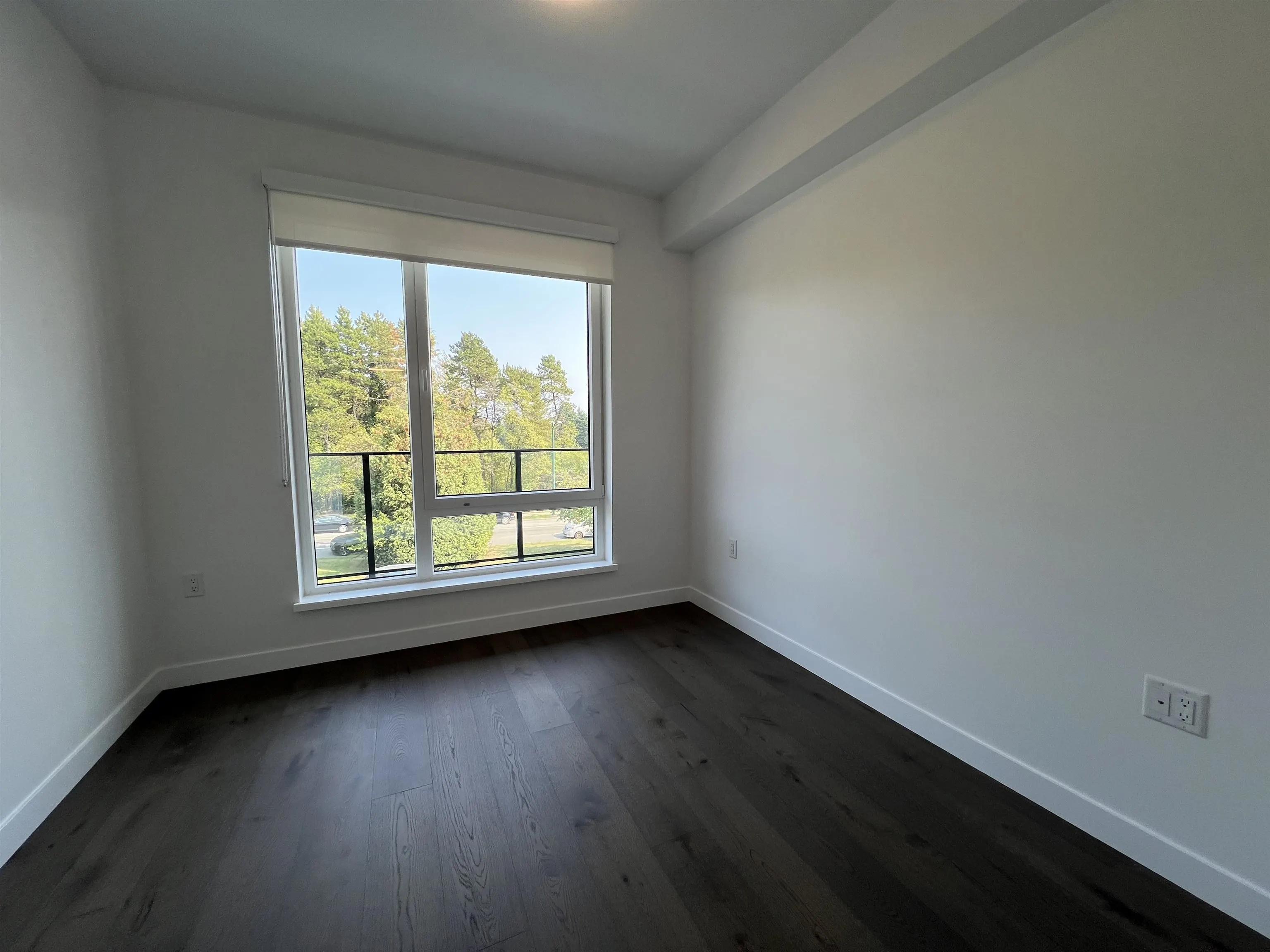 305 6859 Cambie Street