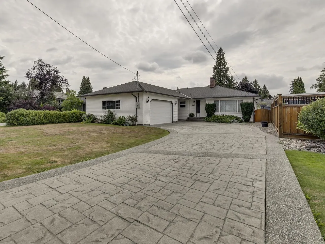 443 Glencoe Drive