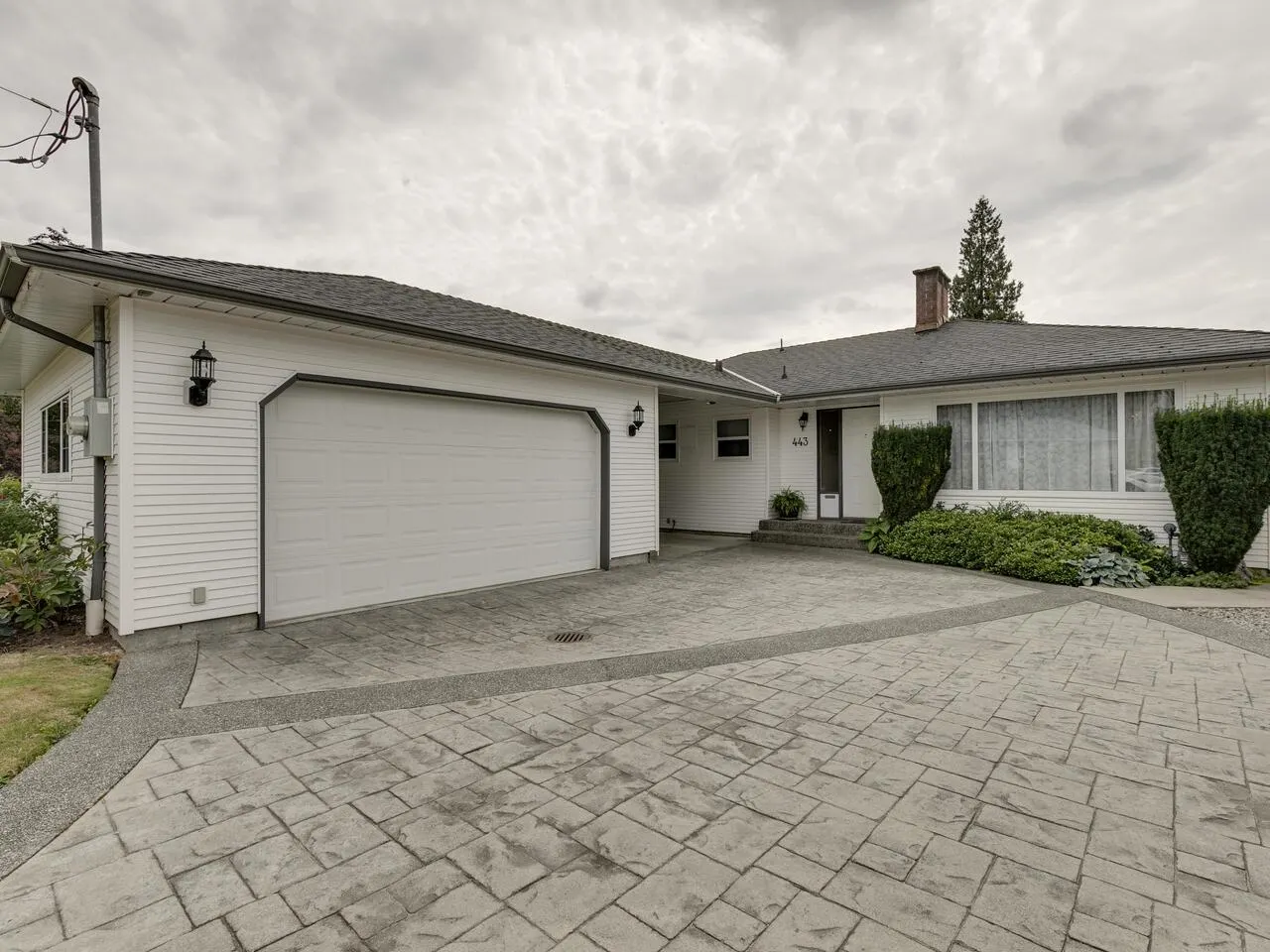 443 Glencoe Drive