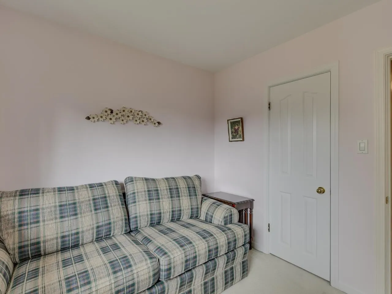 443 Glencoe Drive