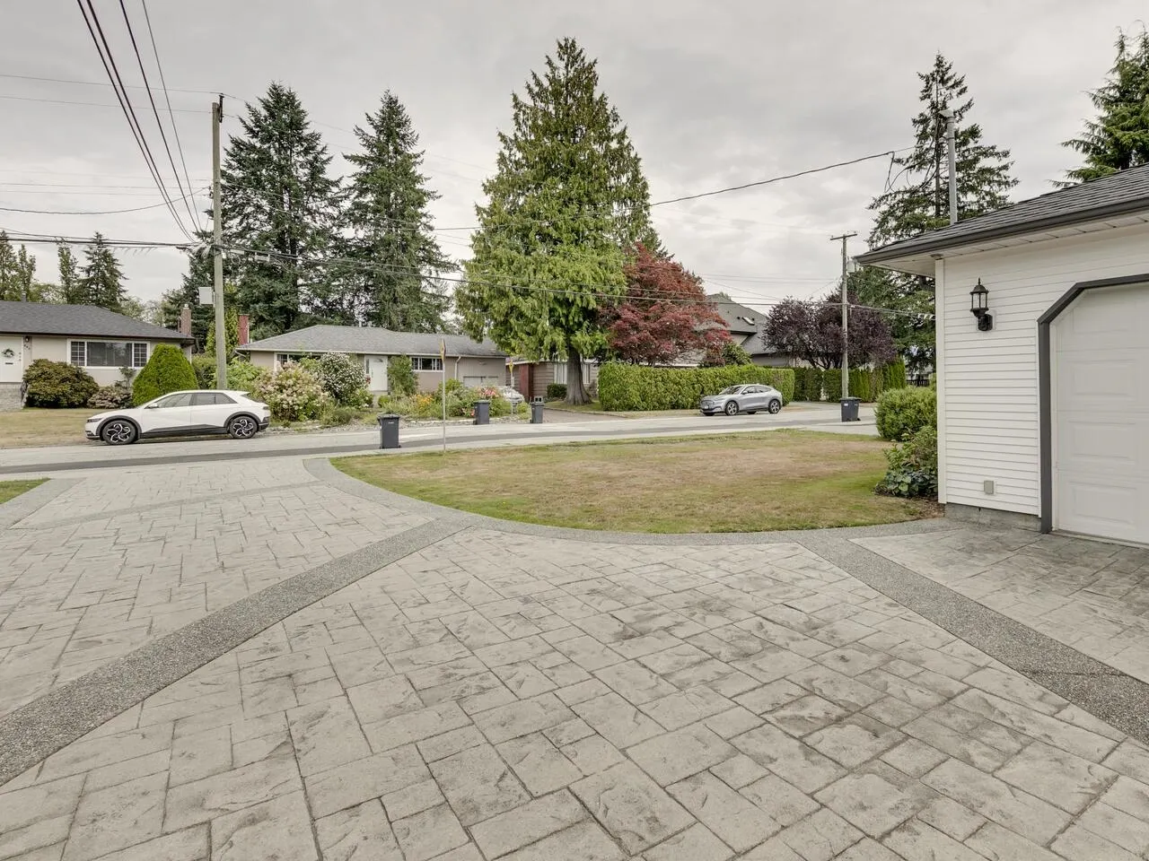 443 Glencoe Drive