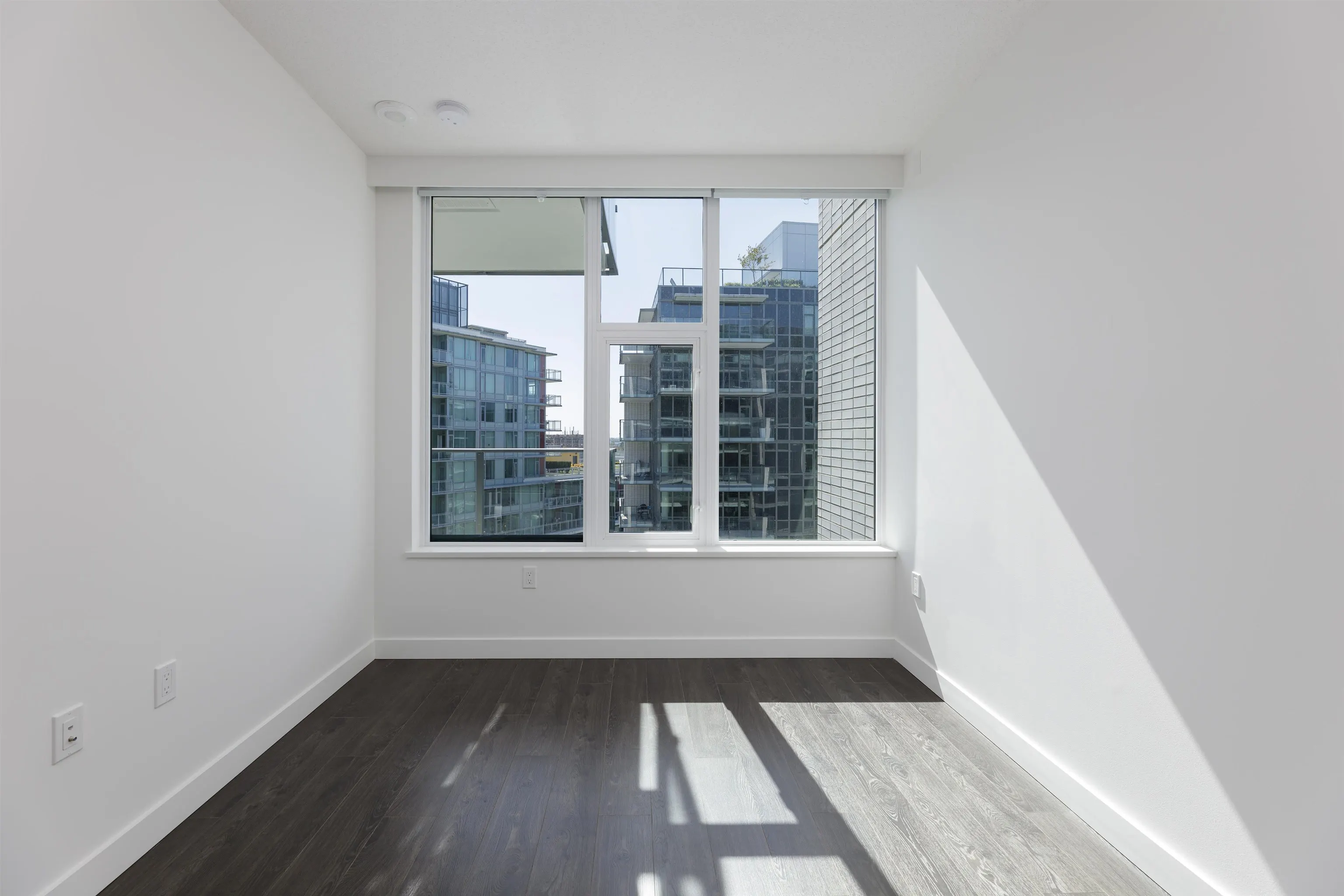 1083 8671 Hazelbridge Way
