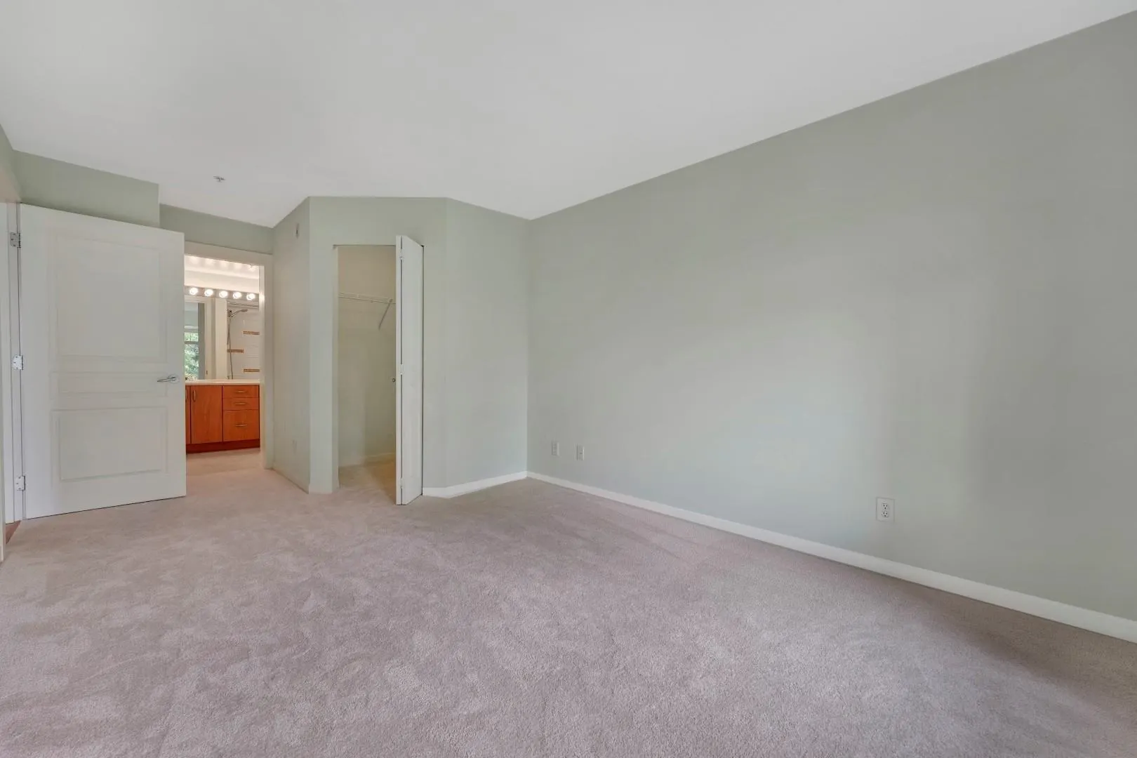 309 2998 Silver Springs Boulevard
