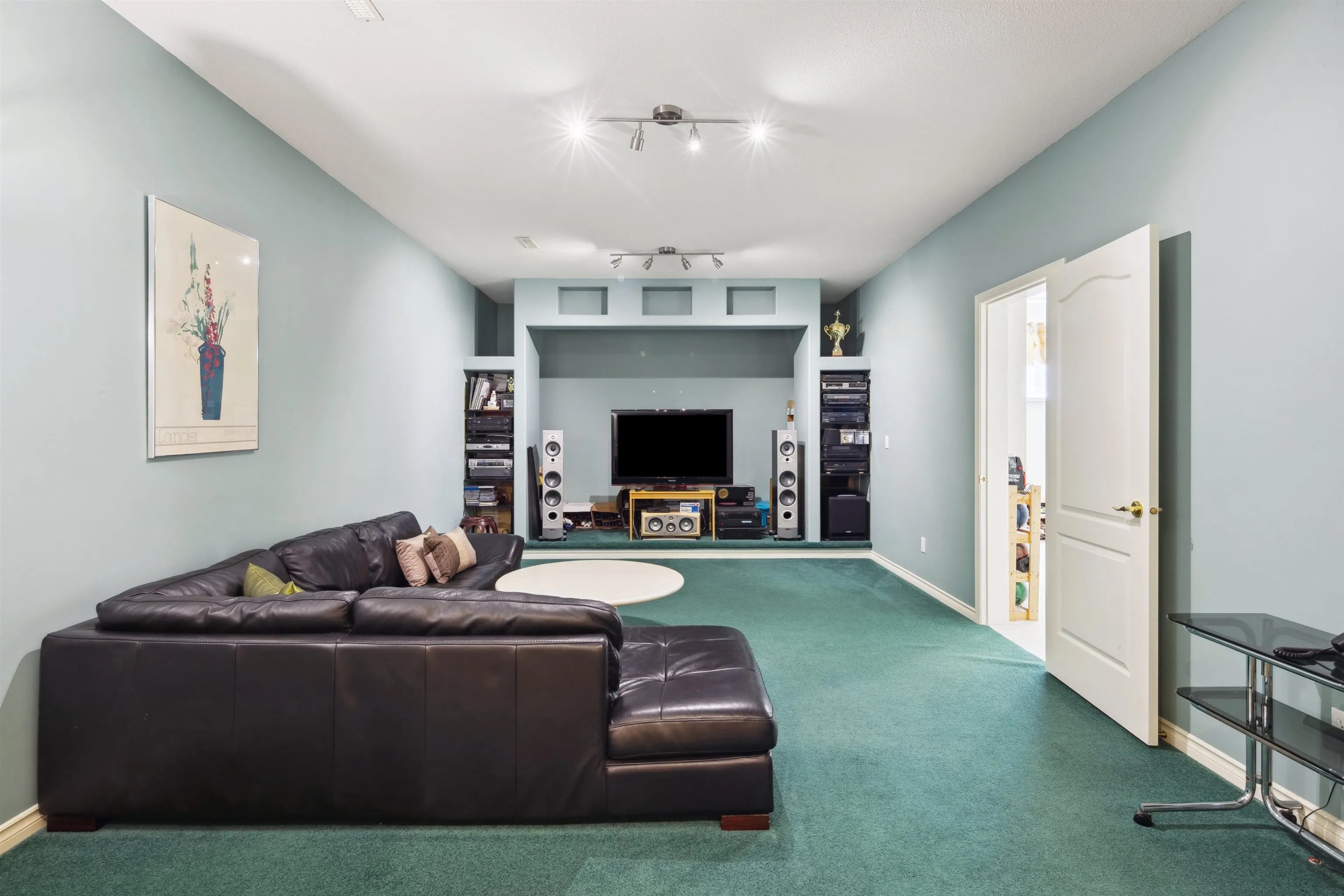 2525 Sapphire Place