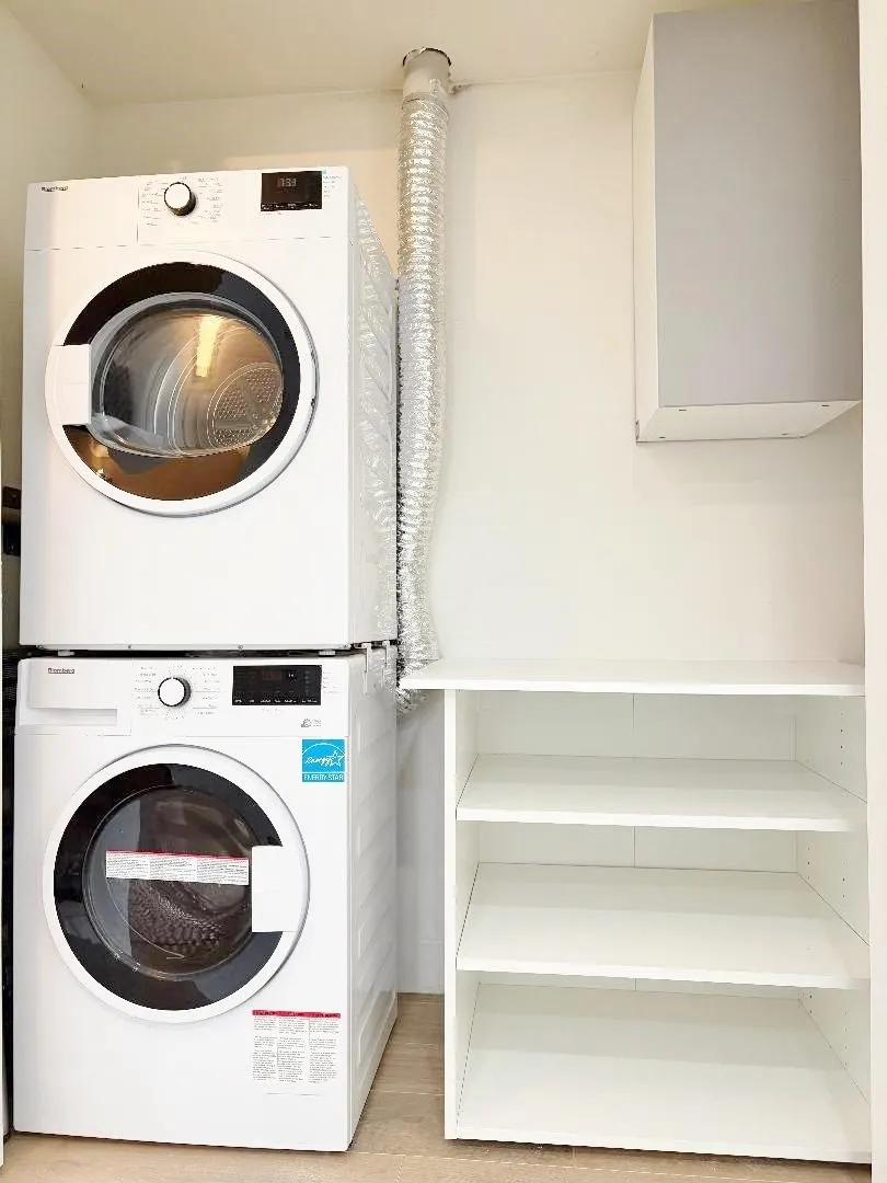 1006 4194 Maywood Street