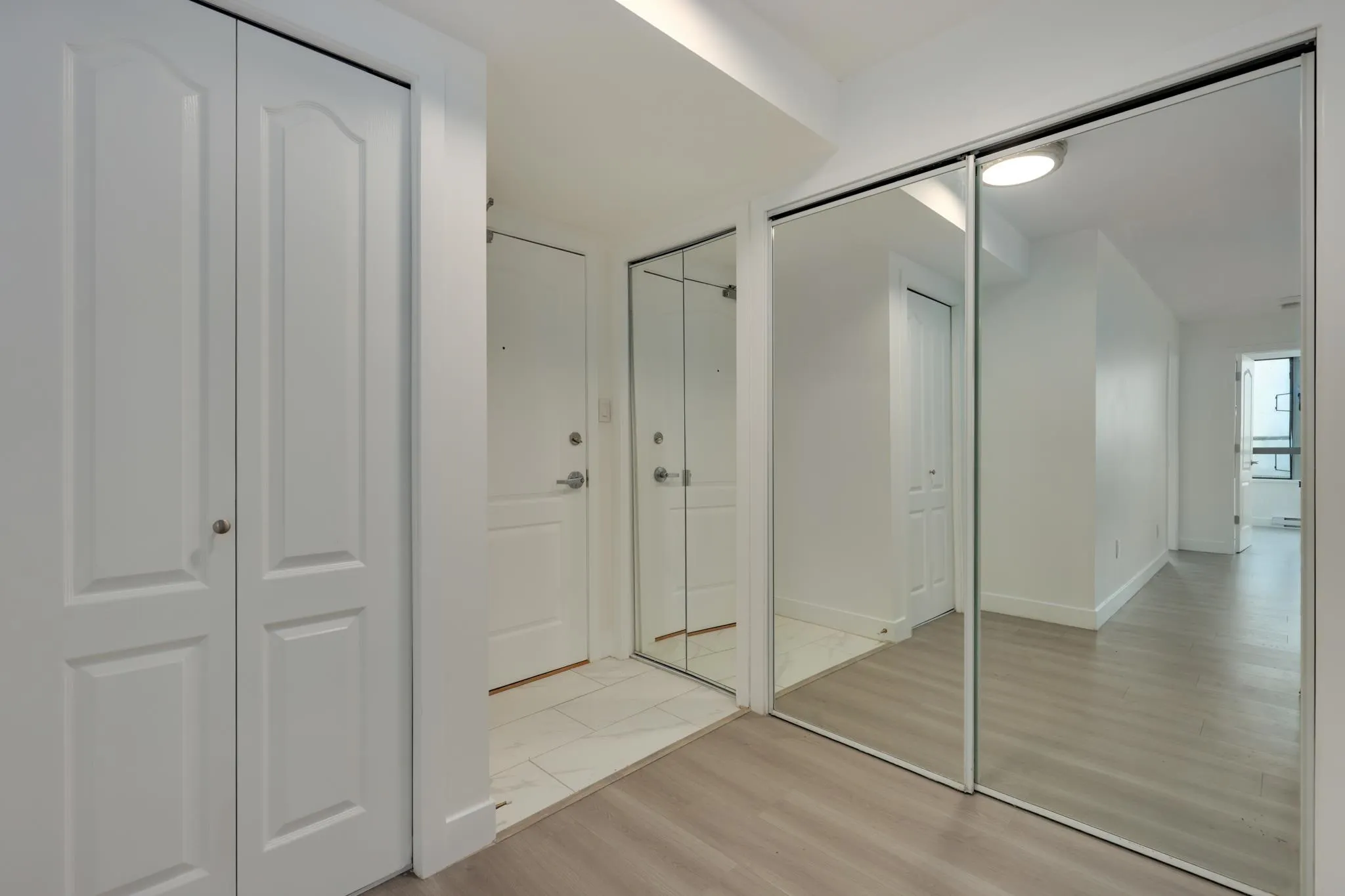 1803 6622 Southoaks Crescent