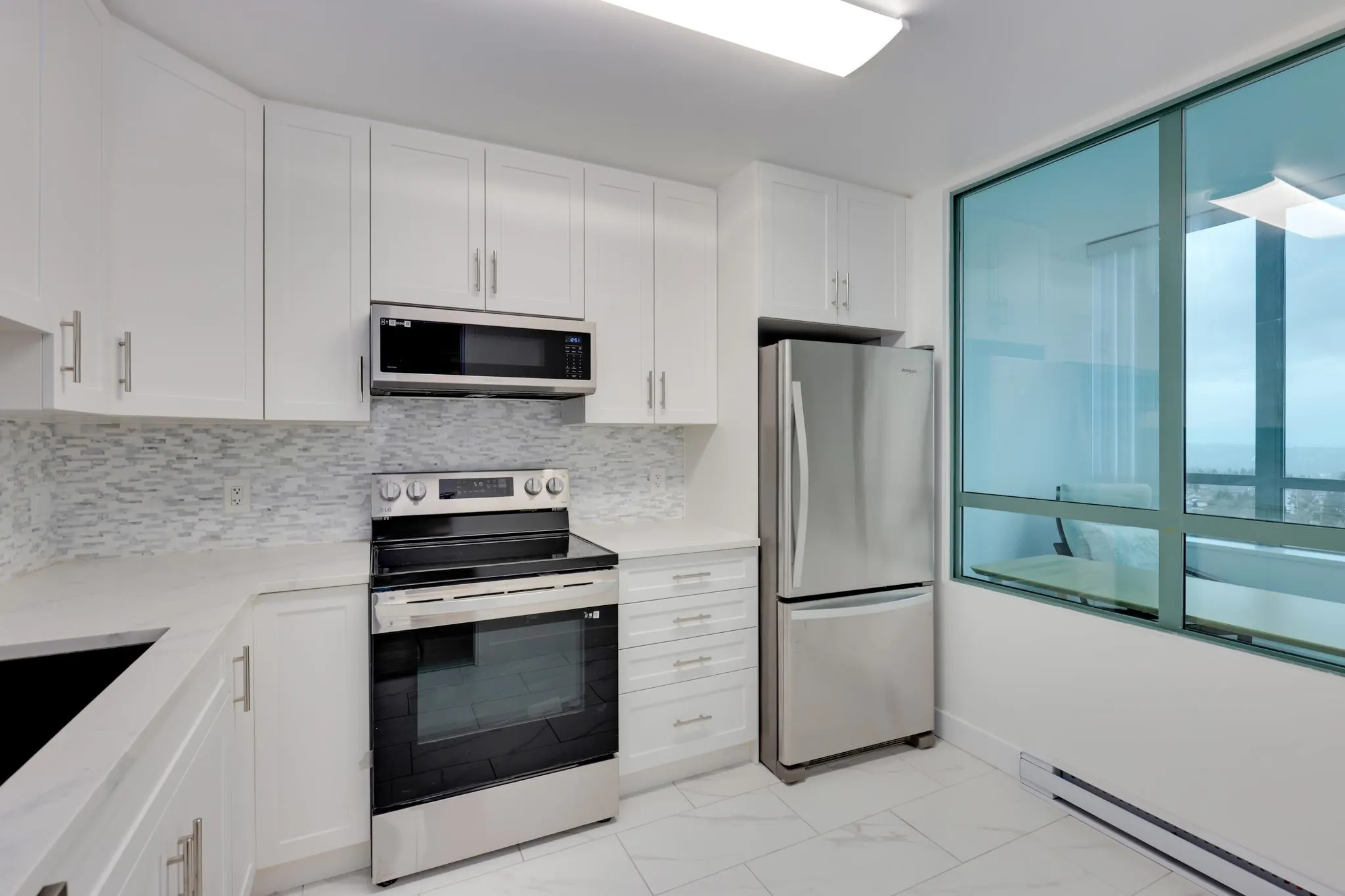 1803 6622 Southoaks Crescent