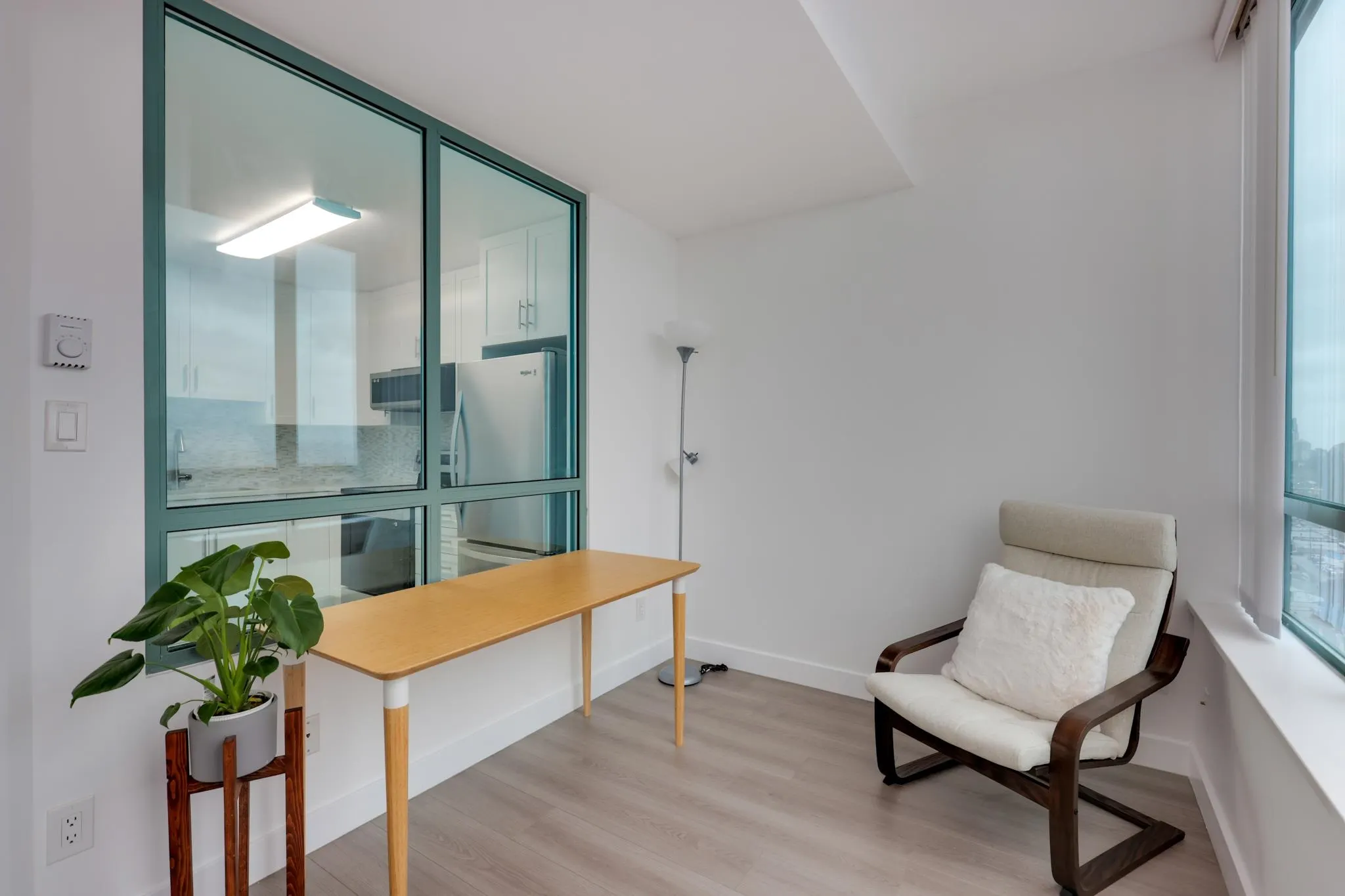 1803 6622 Southoaks Crescent