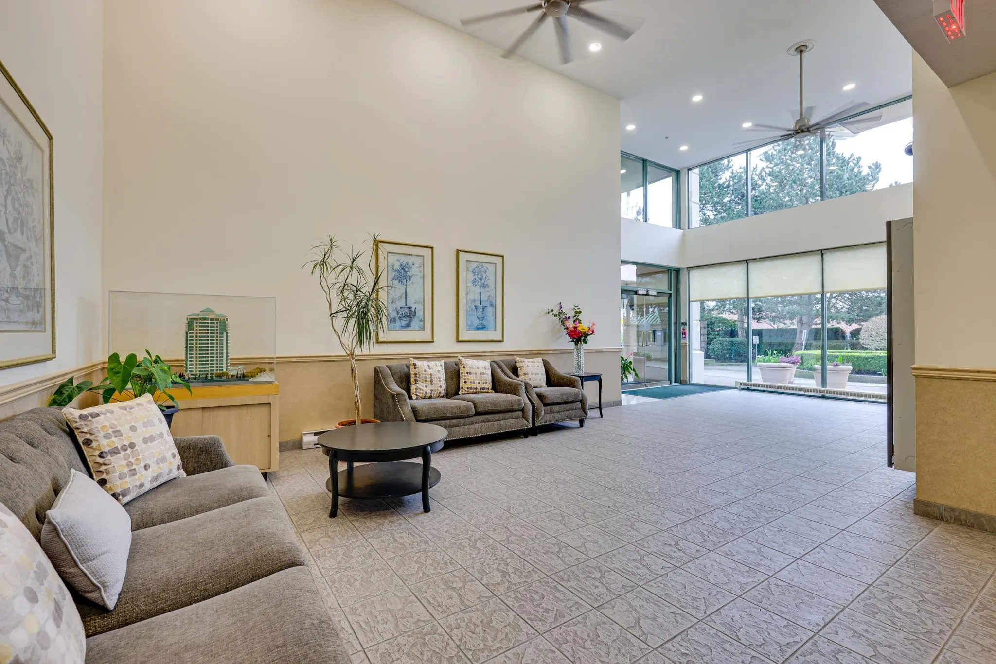 1803 6622 Southoaks Crescent