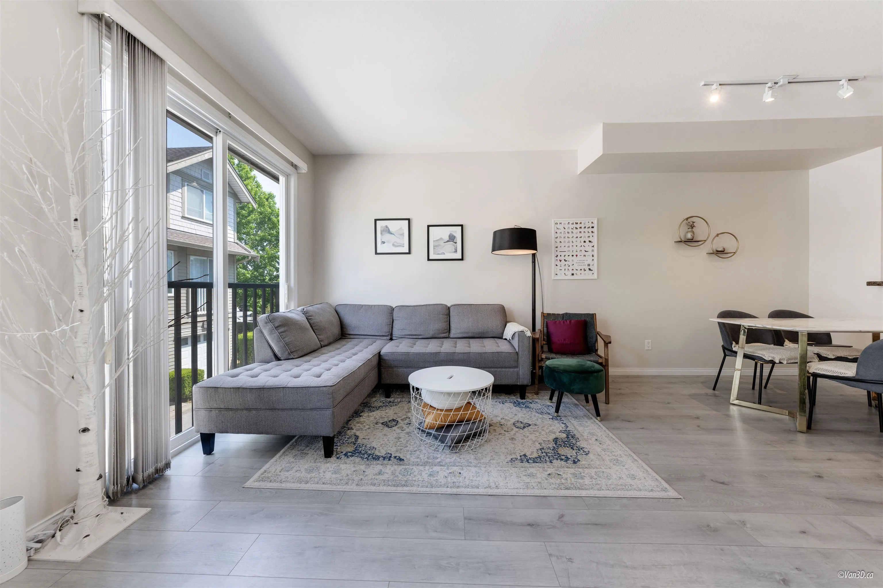 22 8080 Francis Road