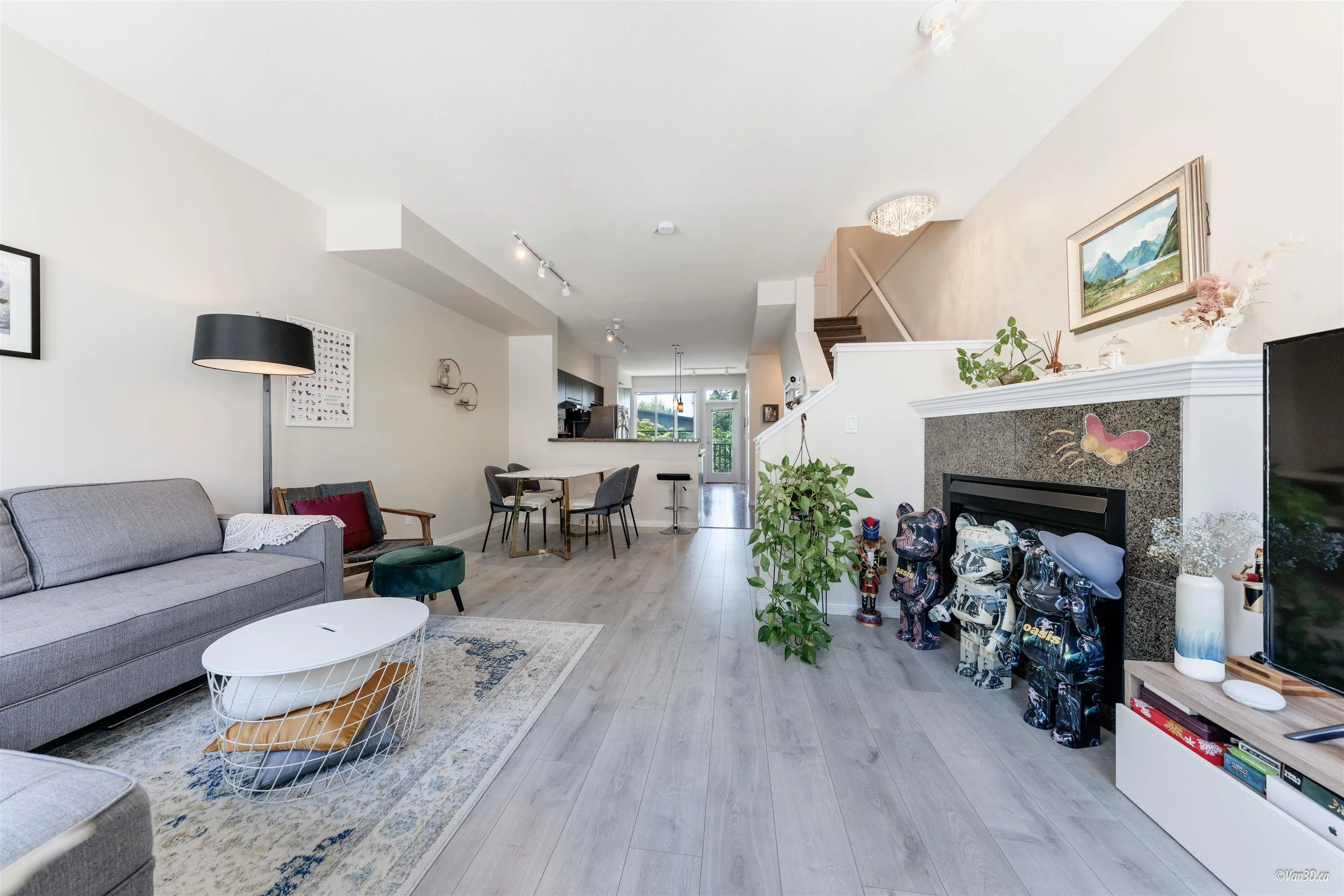 22 8080 Francis Road