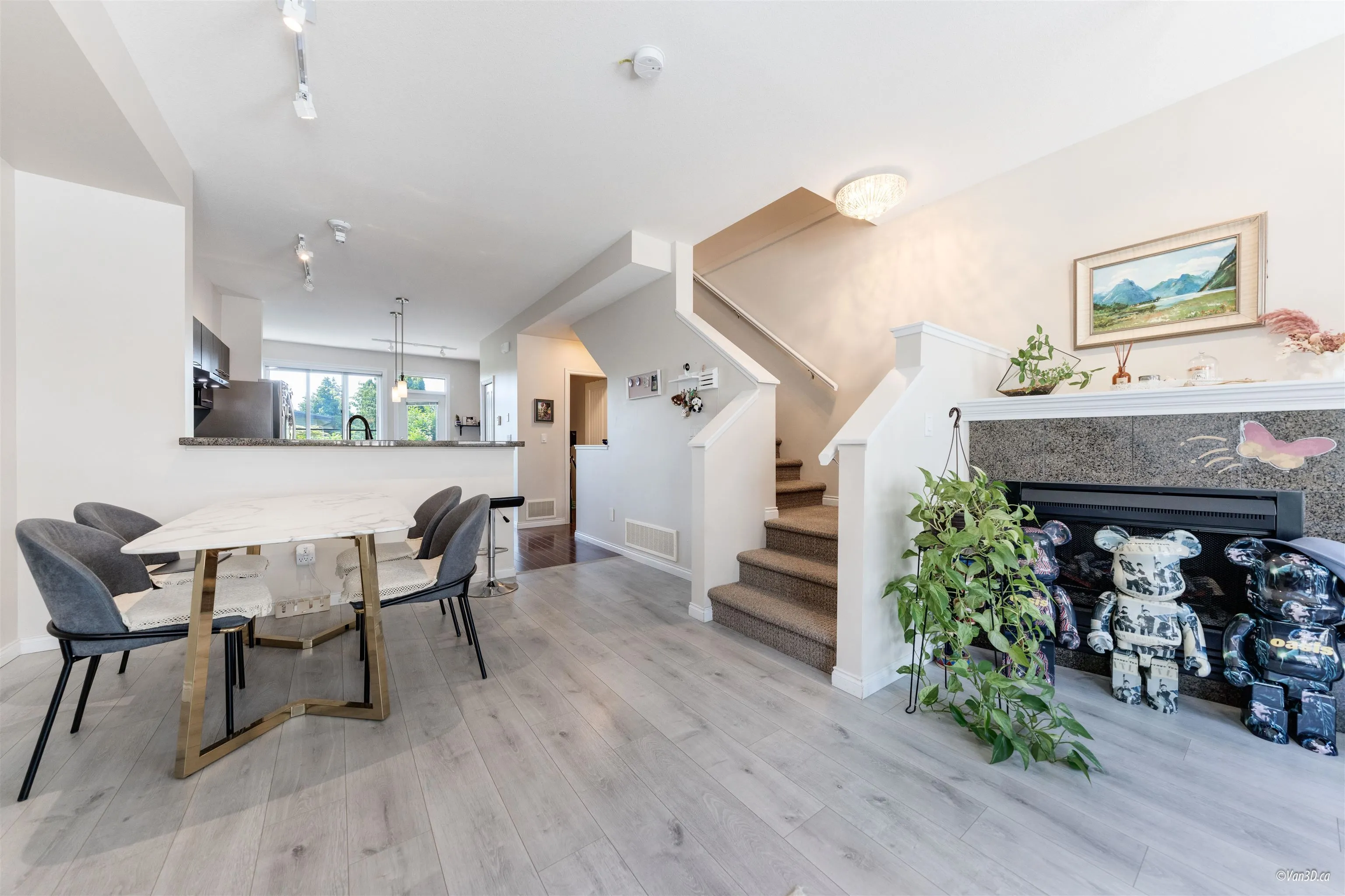 22 8080 Francis Road