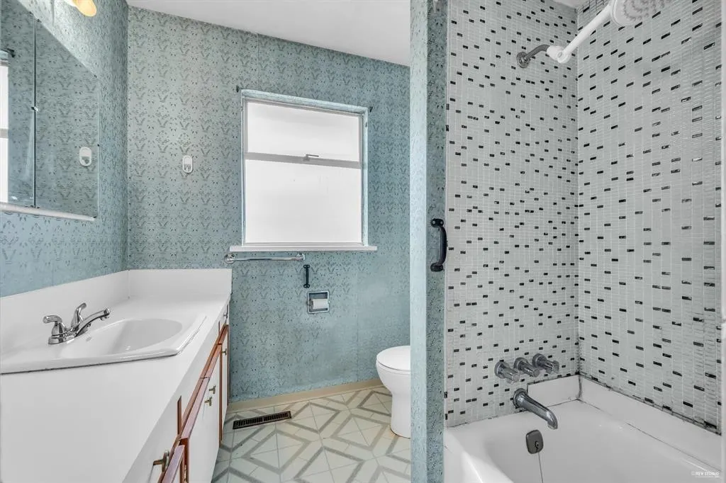 8620 Camden Cre
