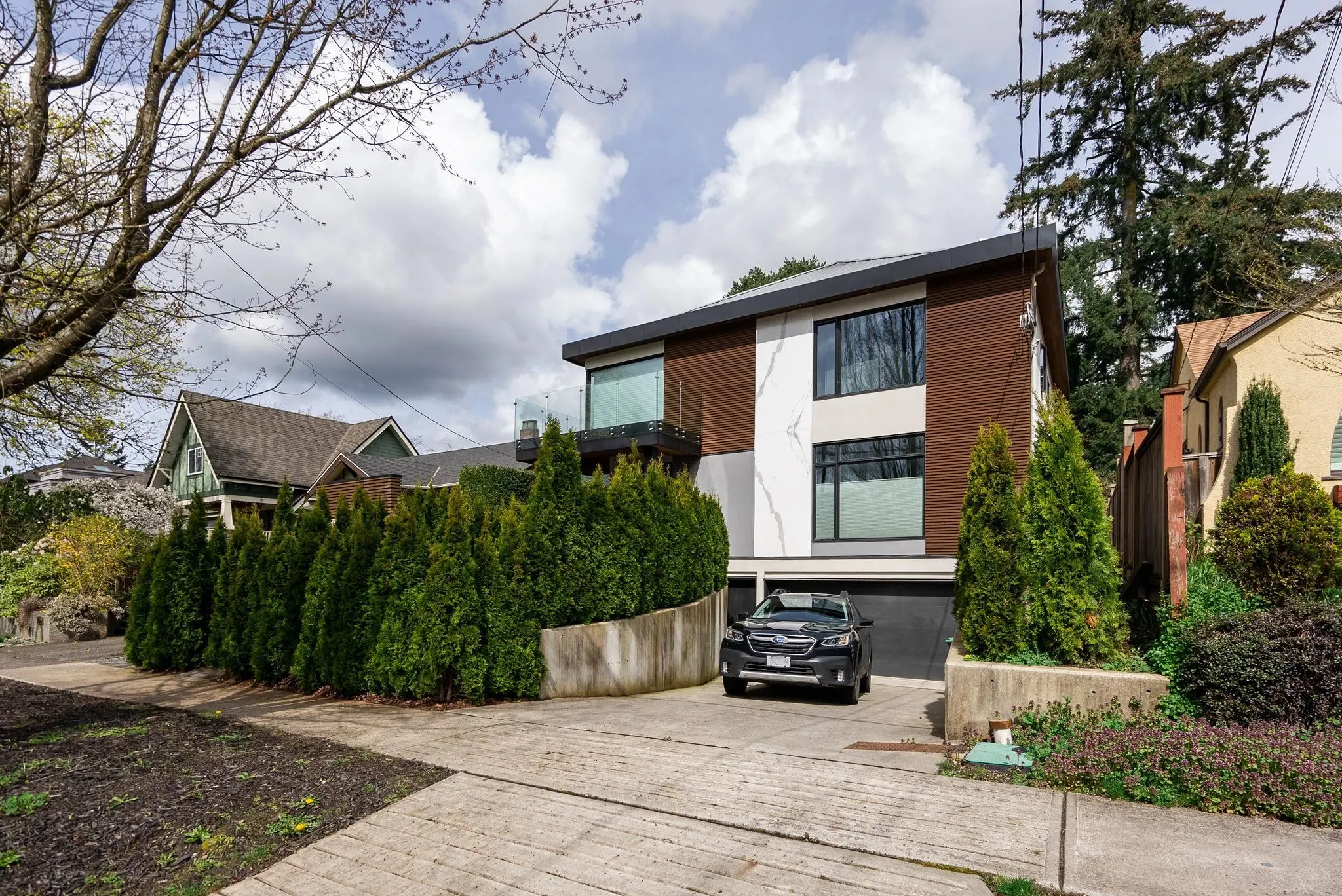 3337 W 40th Avenue