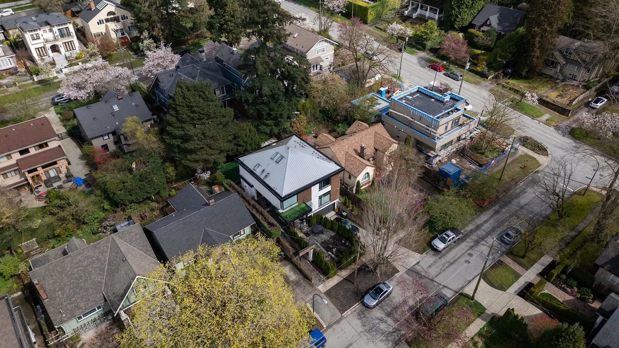 3337 W 40th Avenue