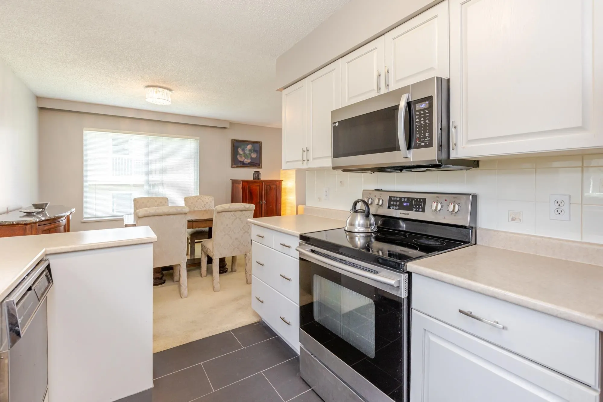 #304 1351 Martin Street