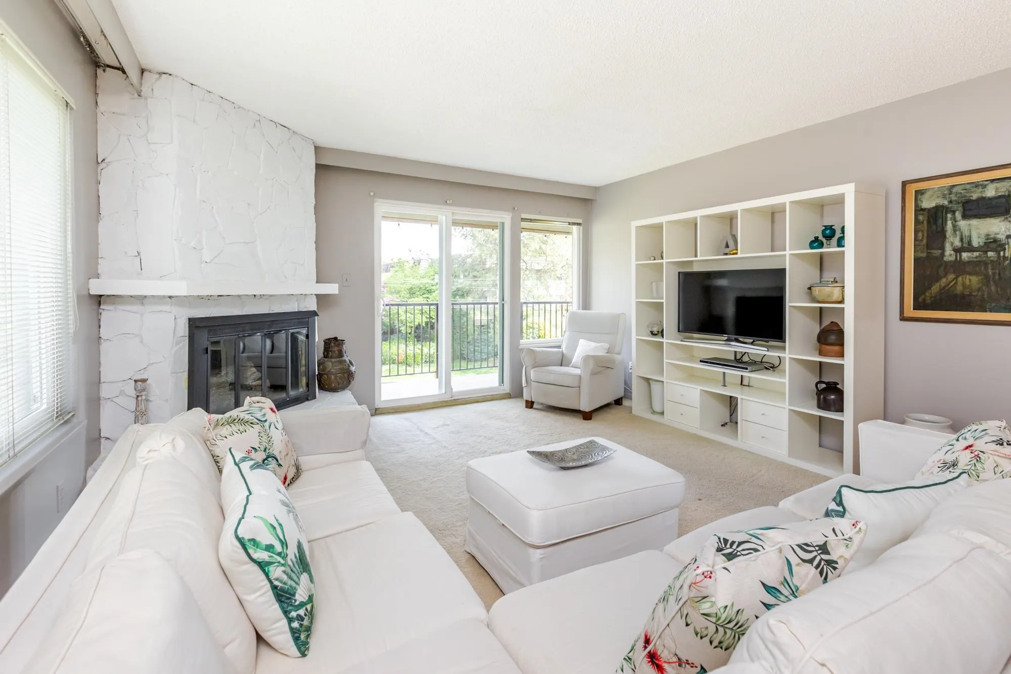 #304 1351 Martin Street