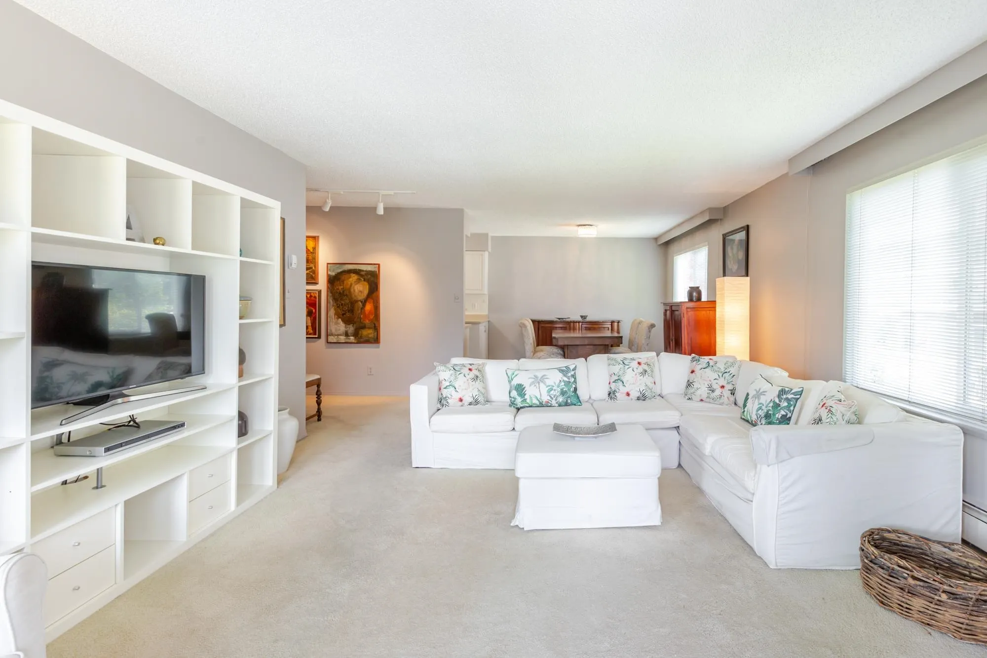 #304 1351 Martin Street